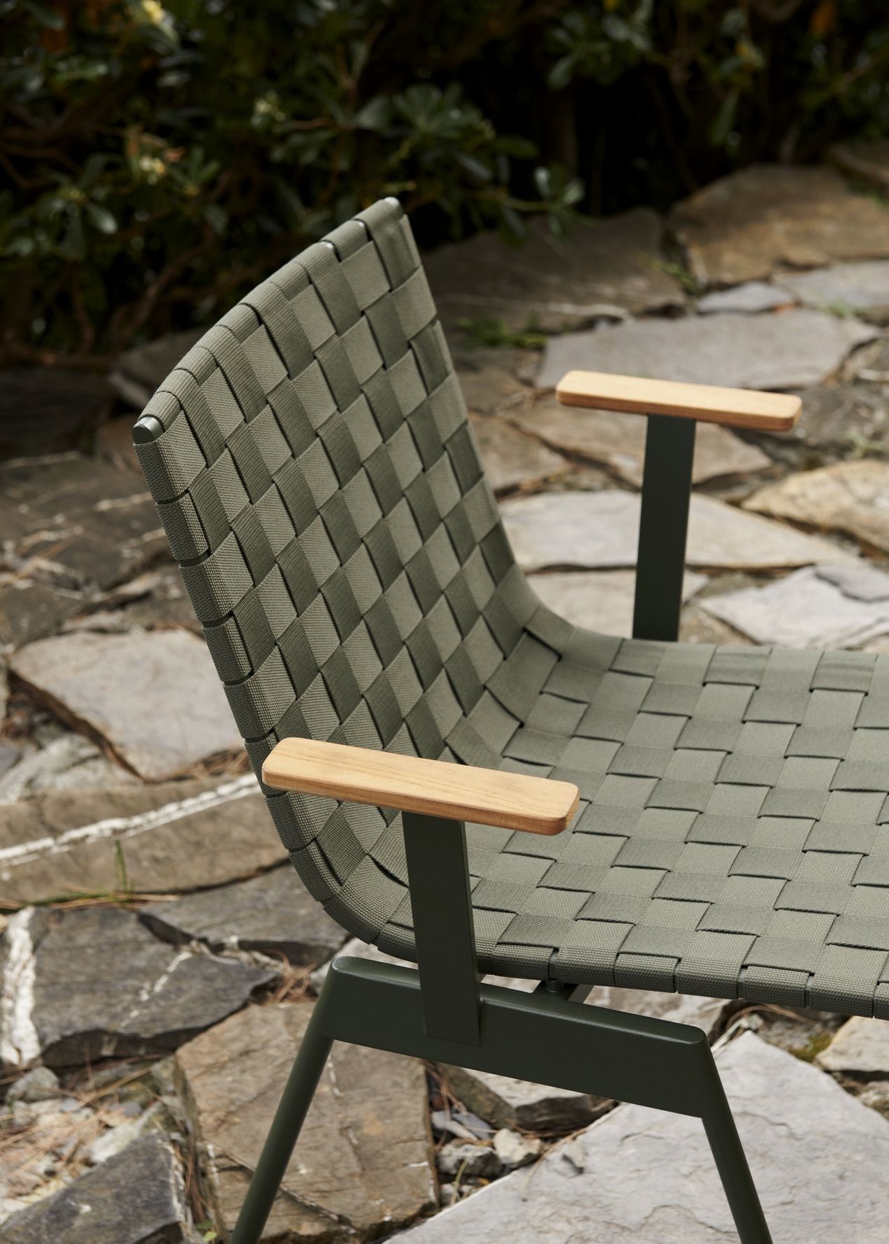 Ville AV34 Outdoor Chair Chair AndTradition