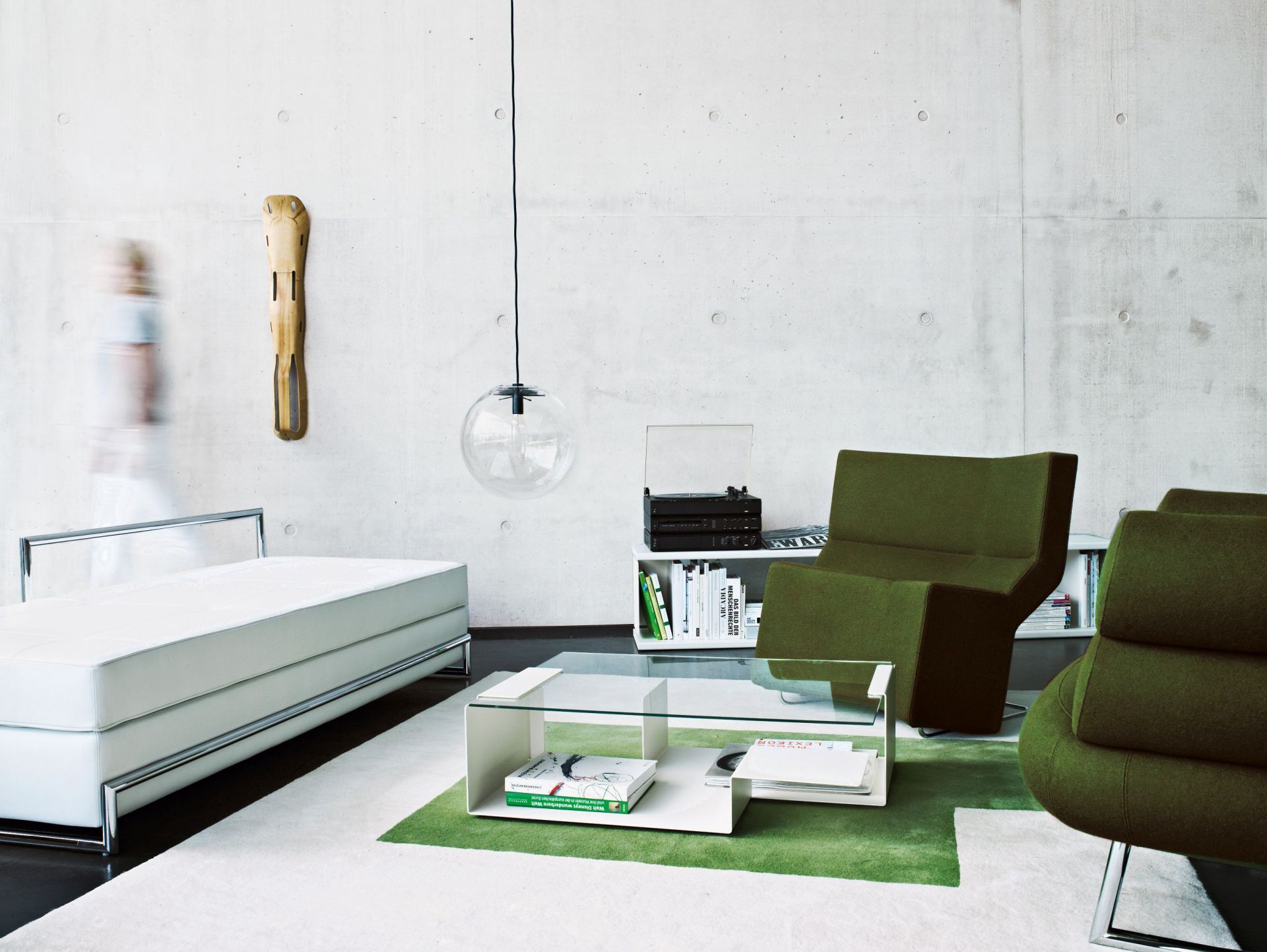 Diana D coffee table ClassiCon