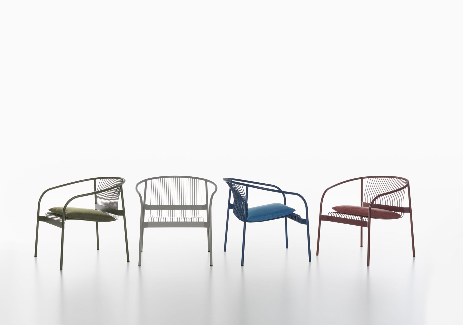 Velit Lounge Chair Indoor / Outdoor Armchair Plank