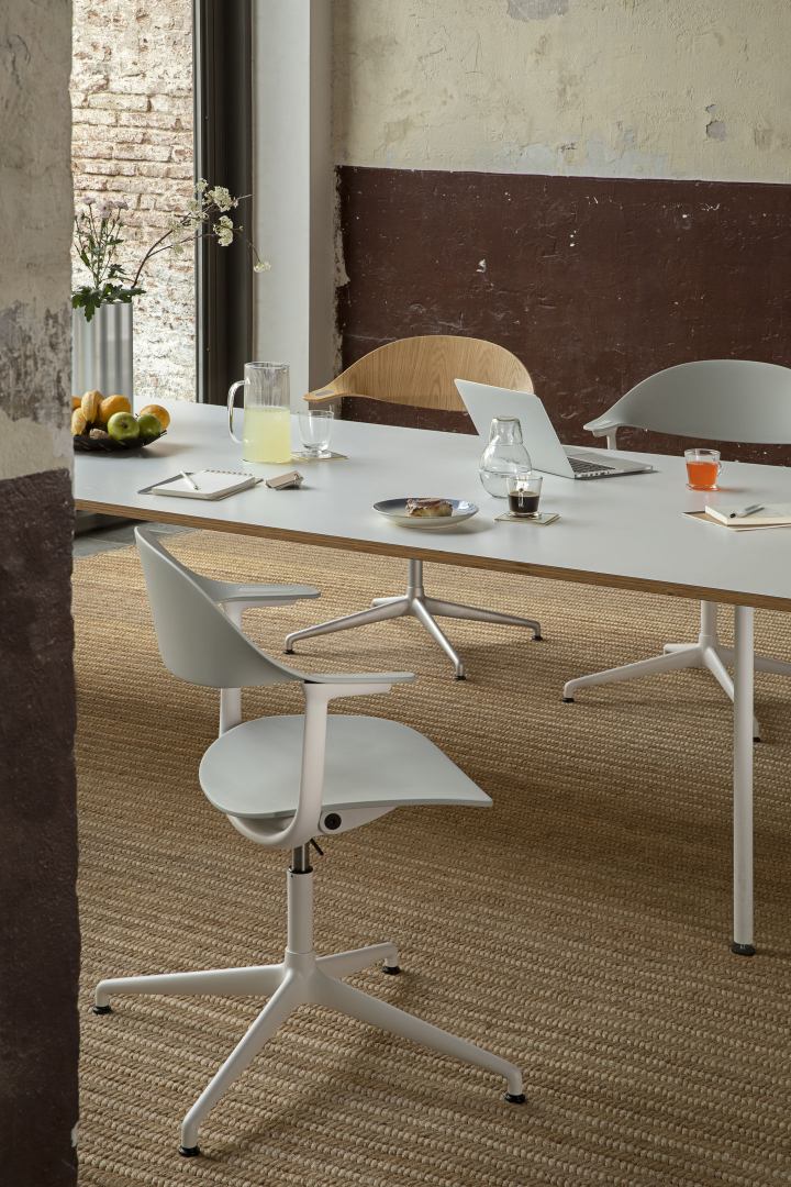 Mynt back and seat plastic office swivel chair Vitra