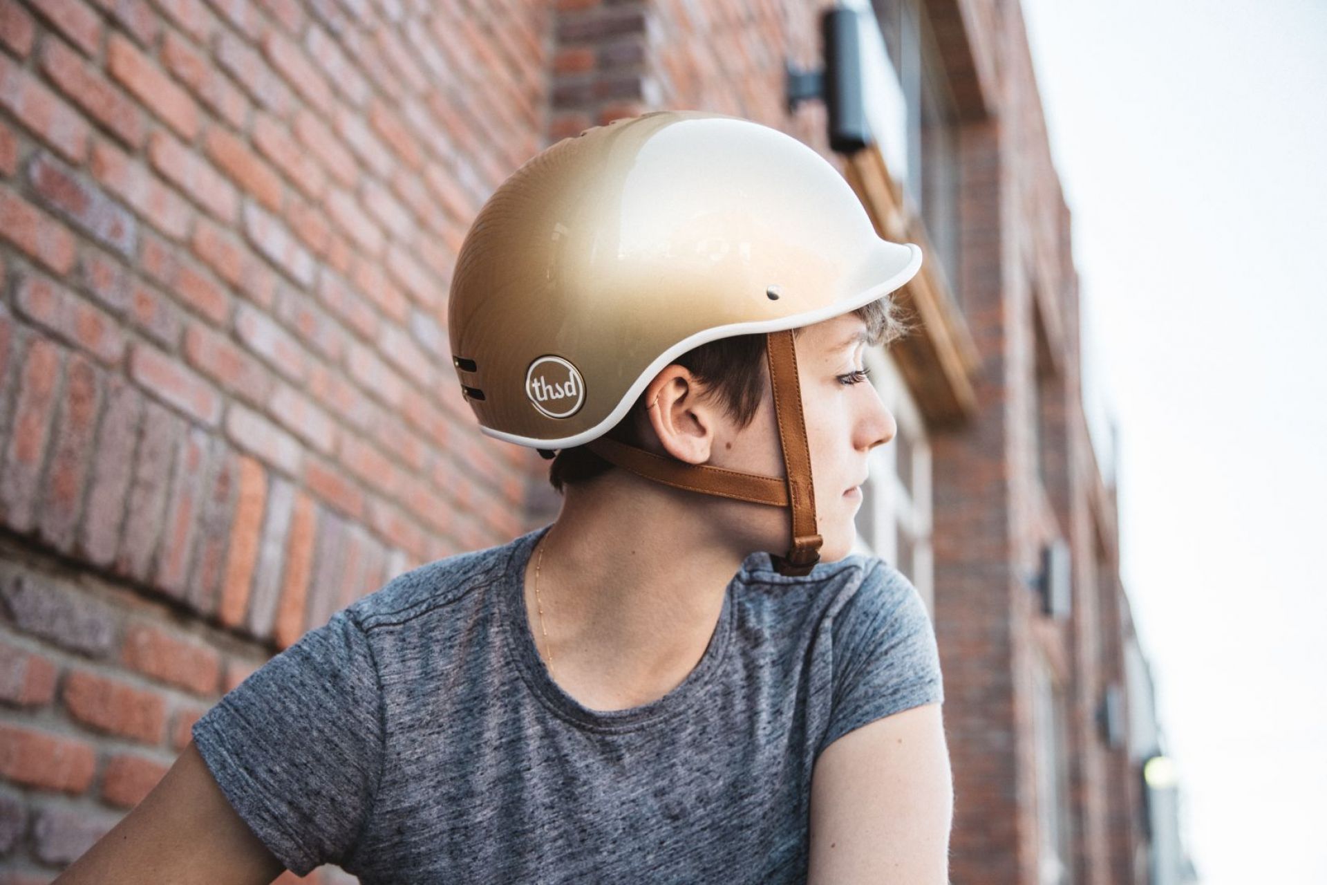 Gold thousand helmet hotsell