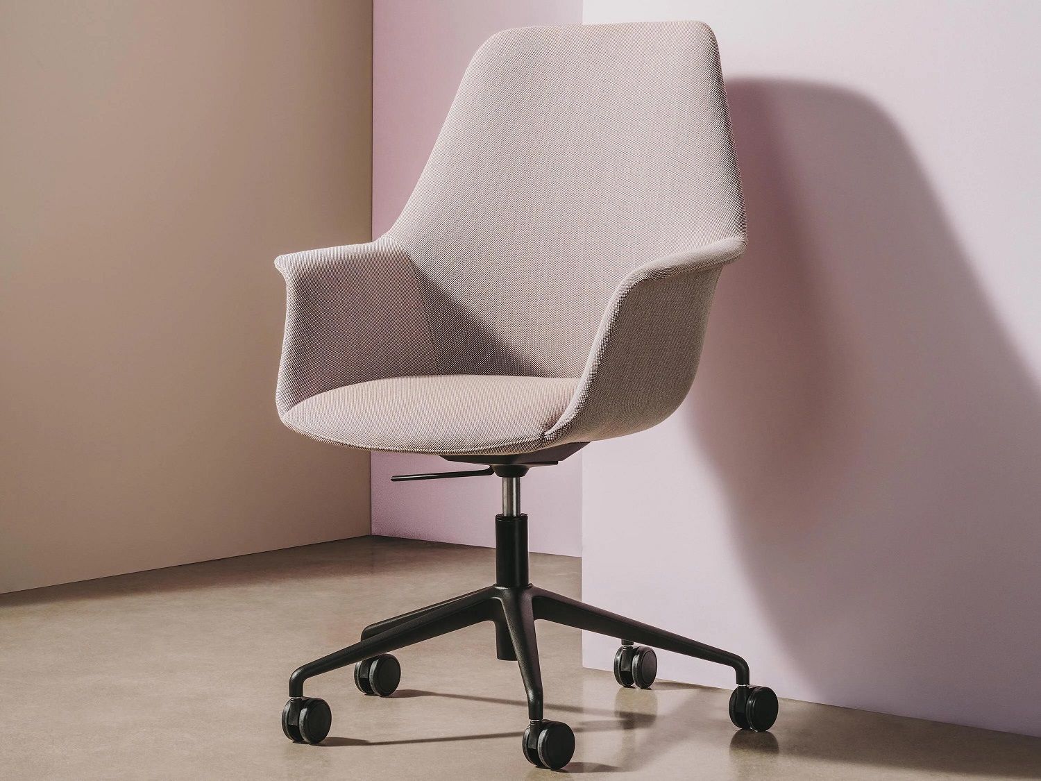 Gala Executive SO2006 Office swivel chair on wheels Andreu World 