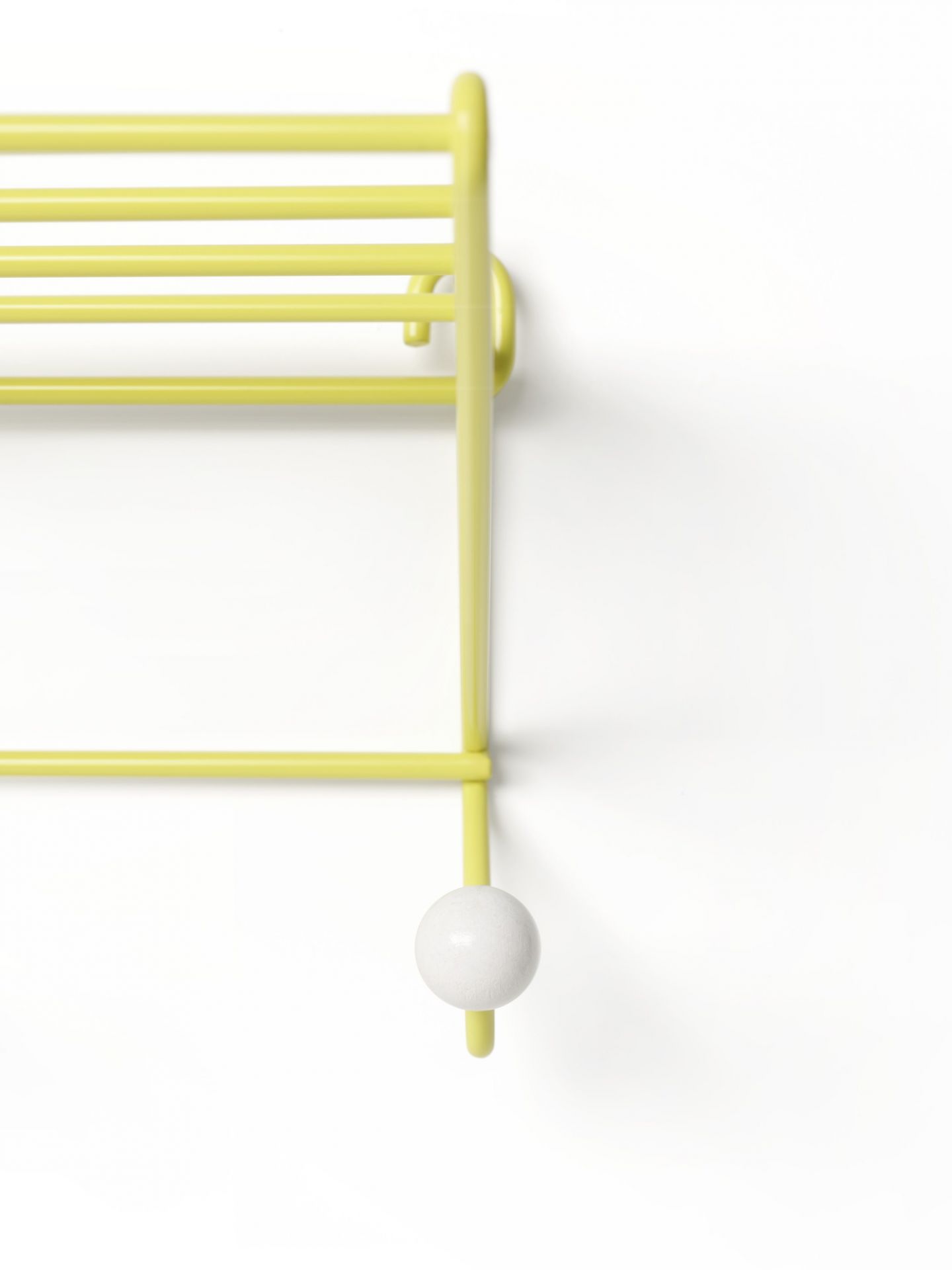 DZ 05 Wardrobe Spectrum Yellow PMS 107