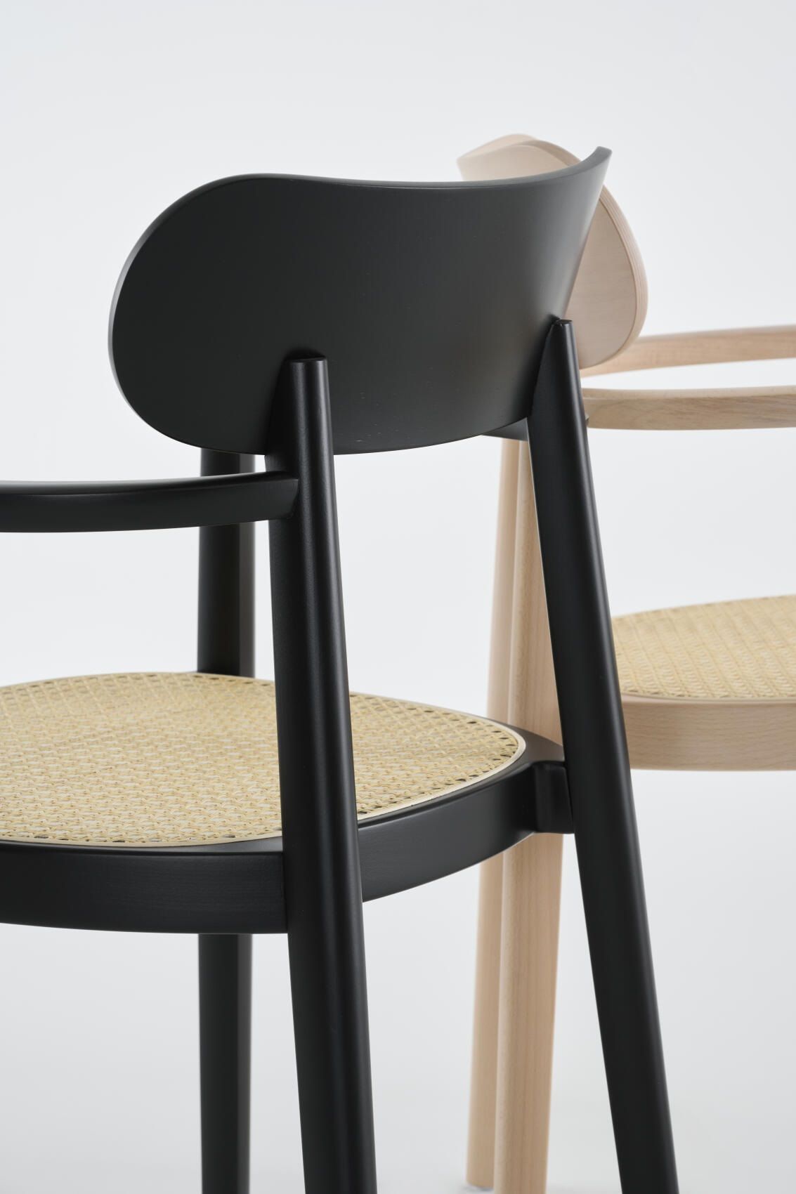 118 FV Wooden chair with armrests Thonet