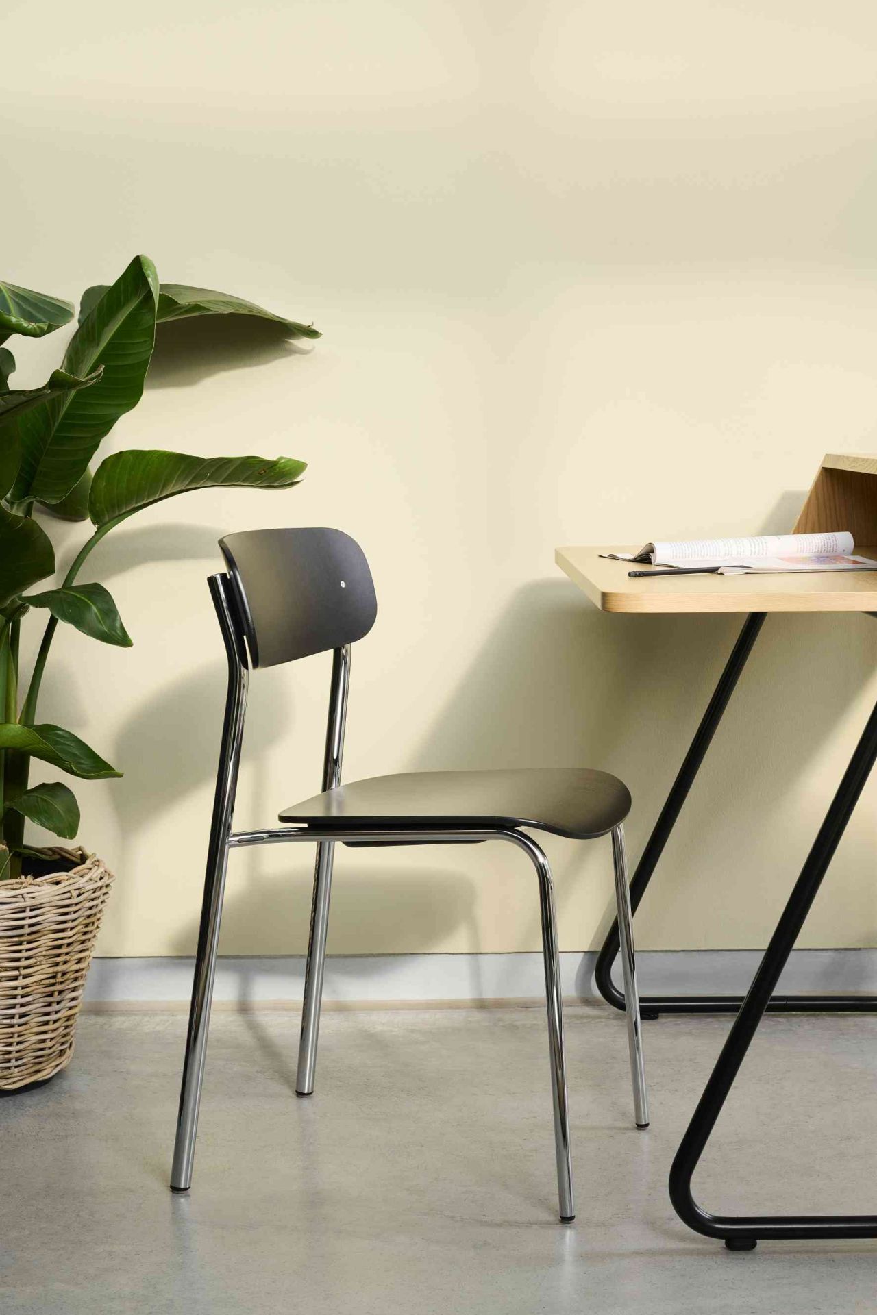 S 243 / S243 Tubular steel chair Thonet