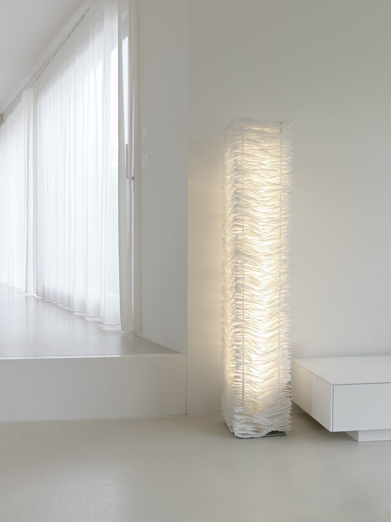 One by one Floor lamp Belux