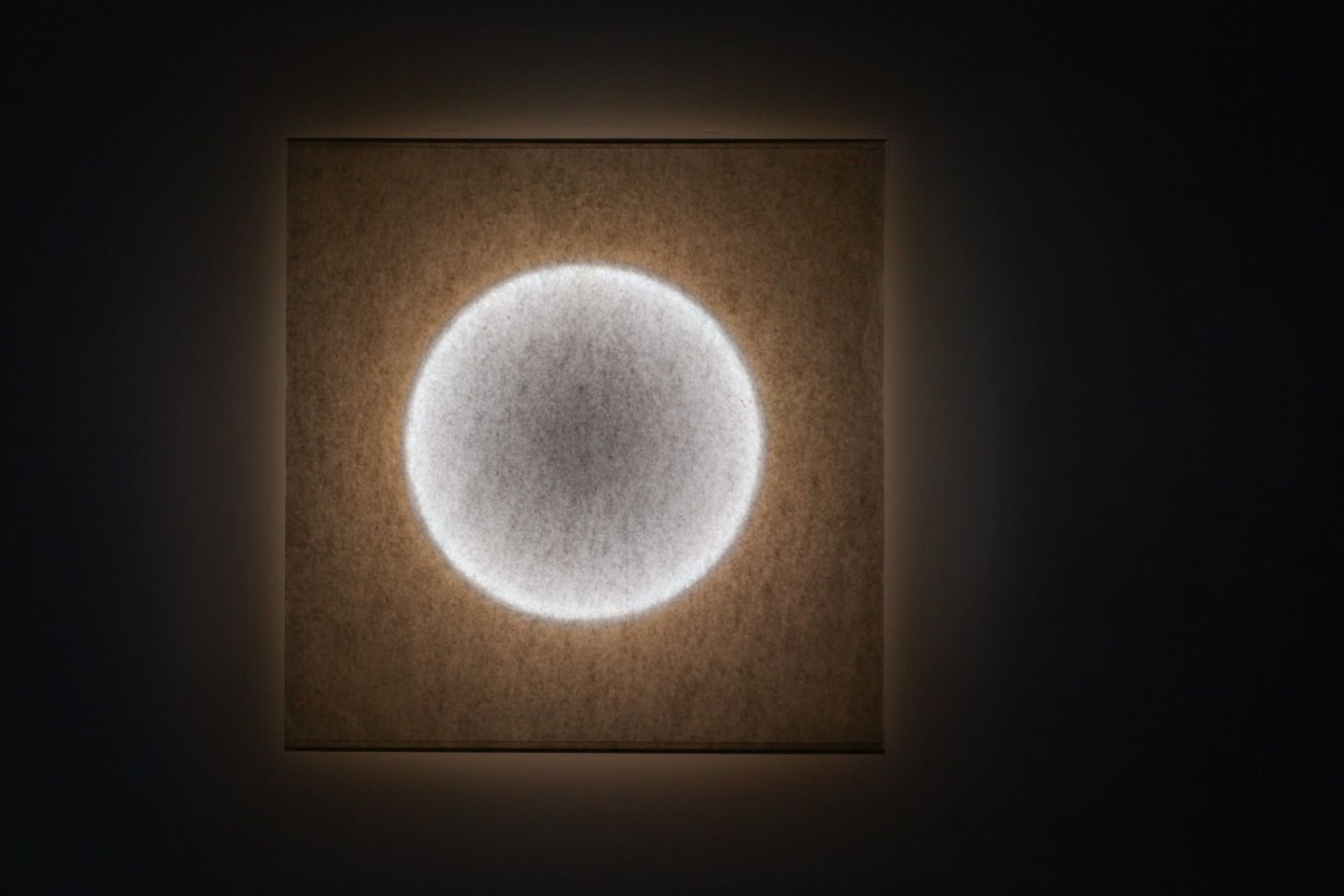 Moodmoon Square Wall Light Ingo Maurer