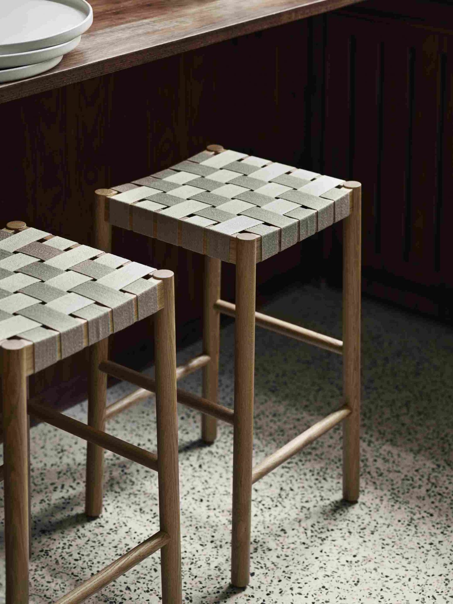 Betty TK7 Bar stool H 66 cm Andtradition