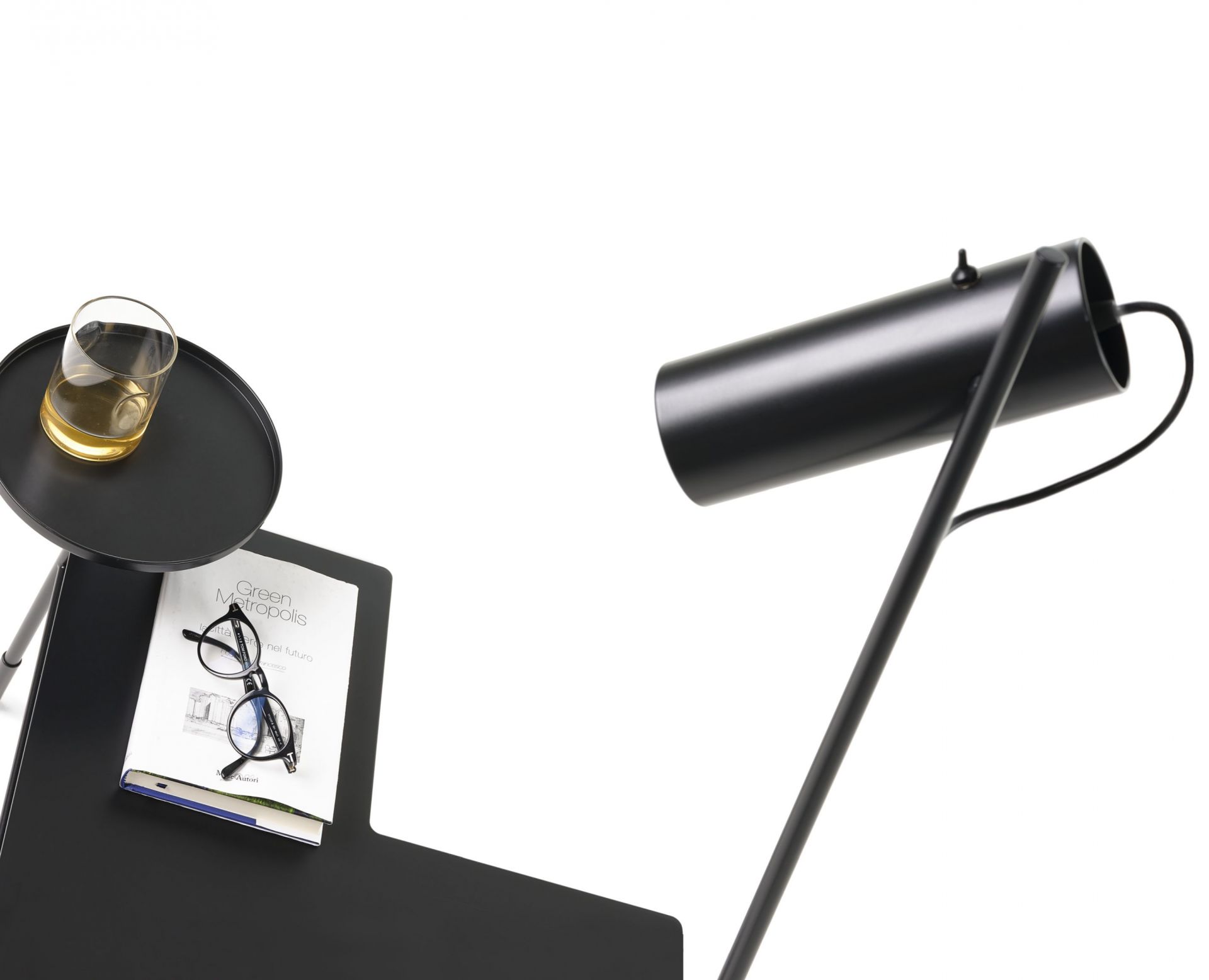 Dase´corner coffee table with lamp black Mogg