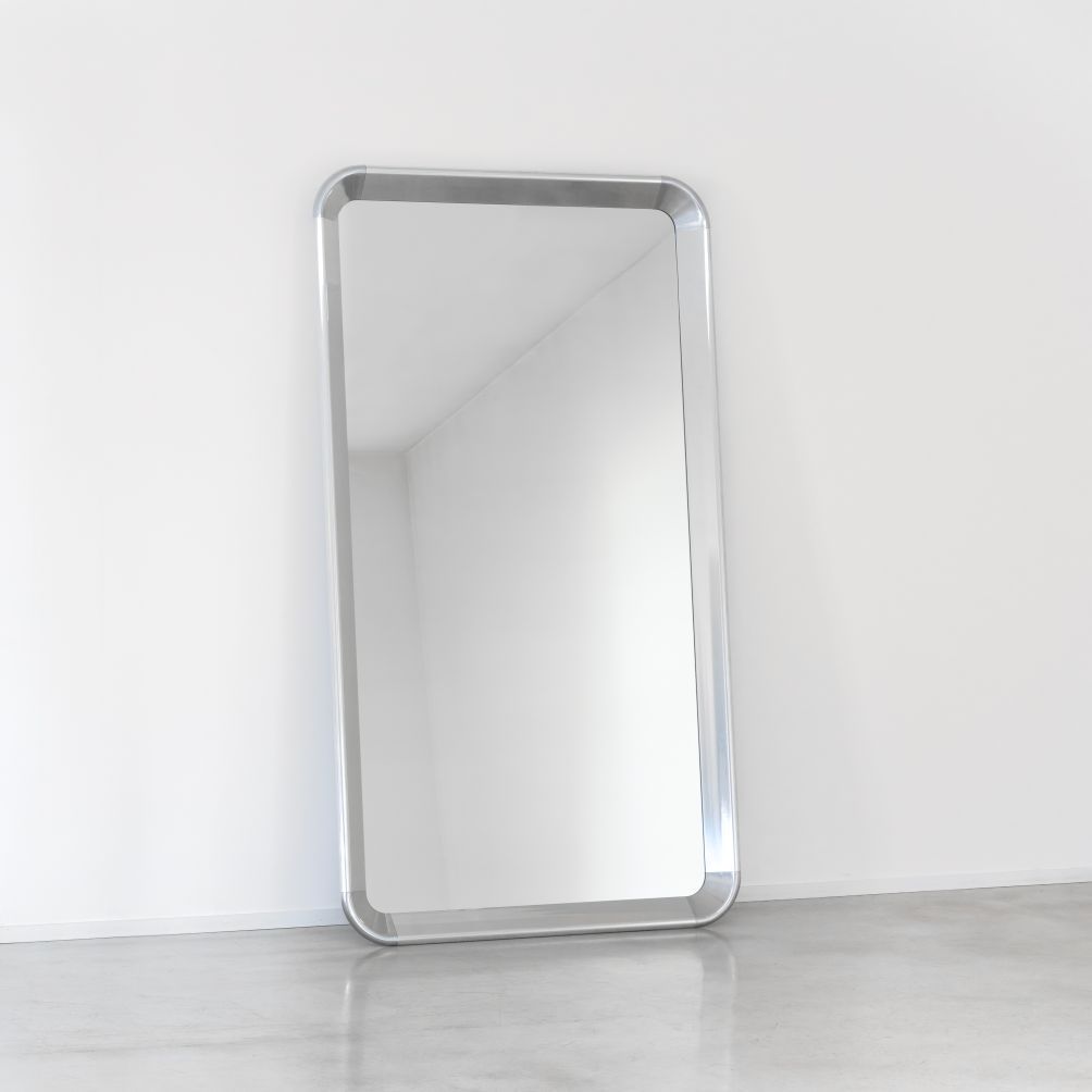 Deja-vu Mirror Magis