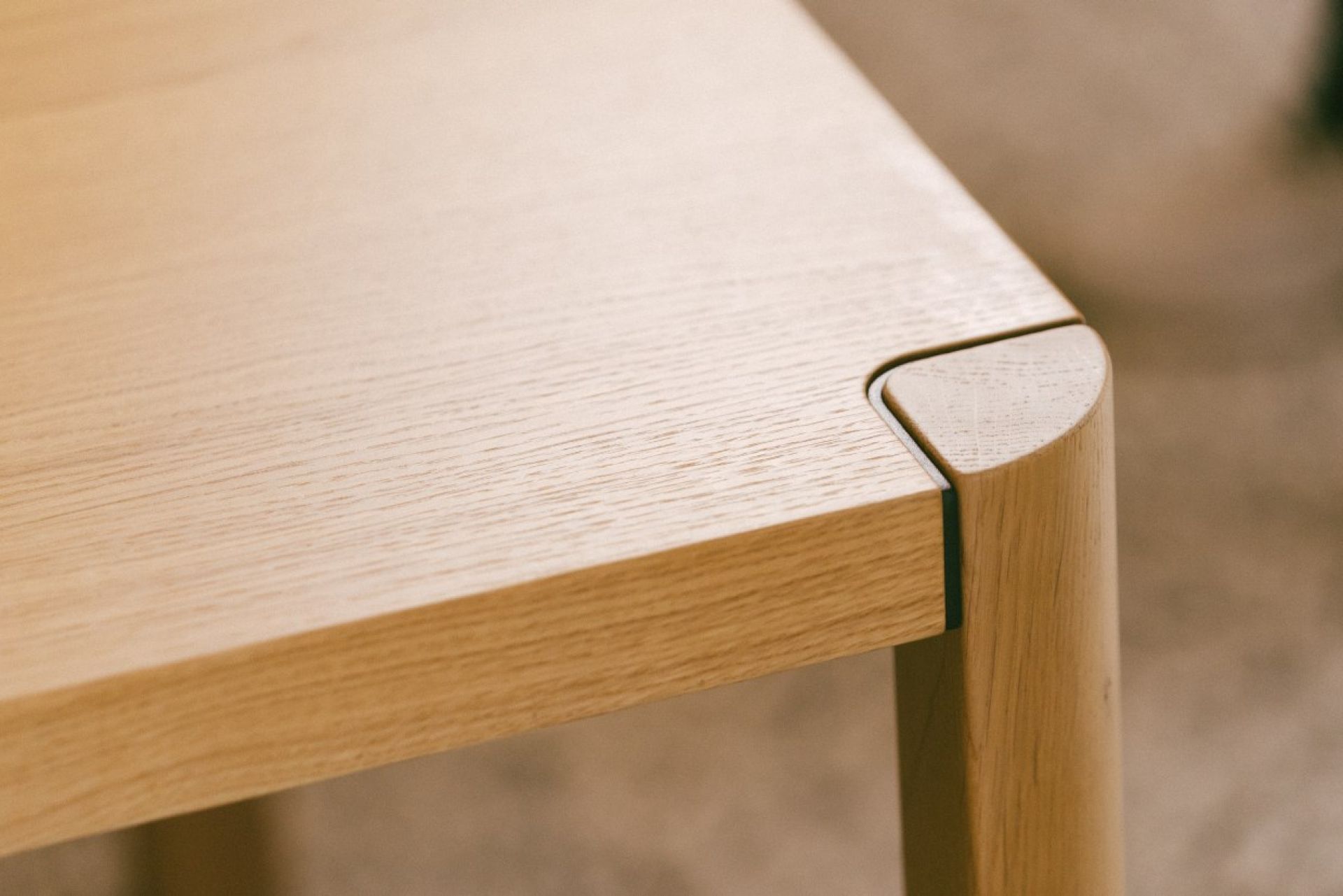 1140 Dining table Thonet 