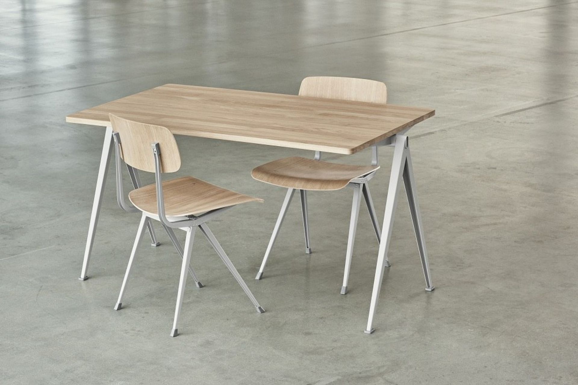 Pyramid Table 01 / Secretary Hay