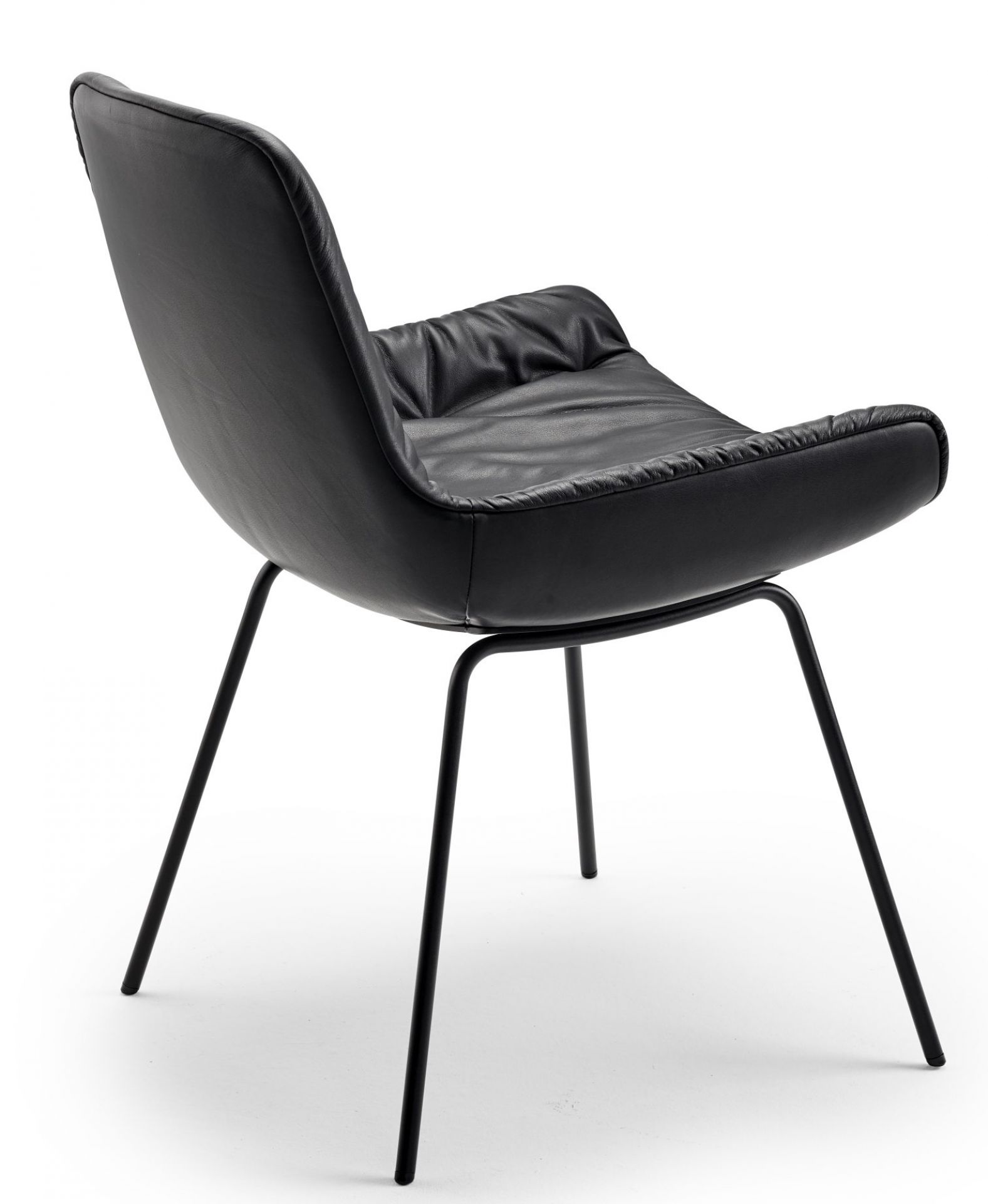 Leya chair armrest low Freifrau Manufaktur