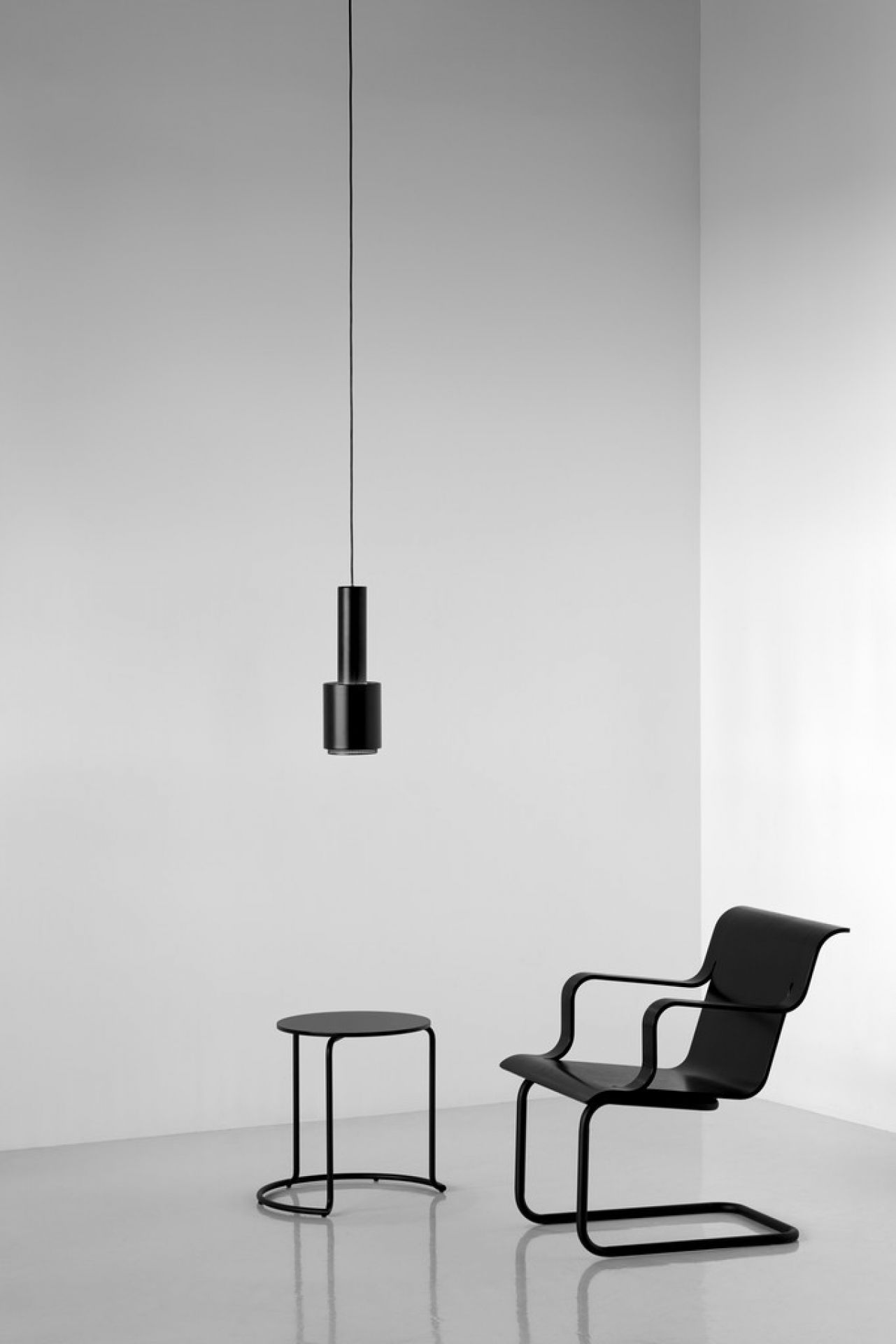 606 side table Artek