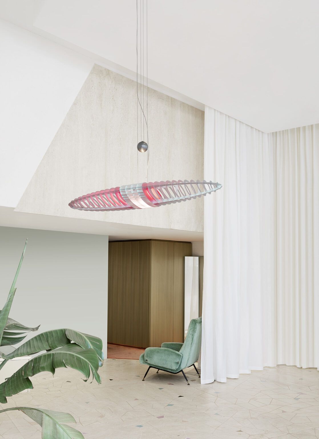 D17Q Queen Titania Pendant Light yellow Luceplan