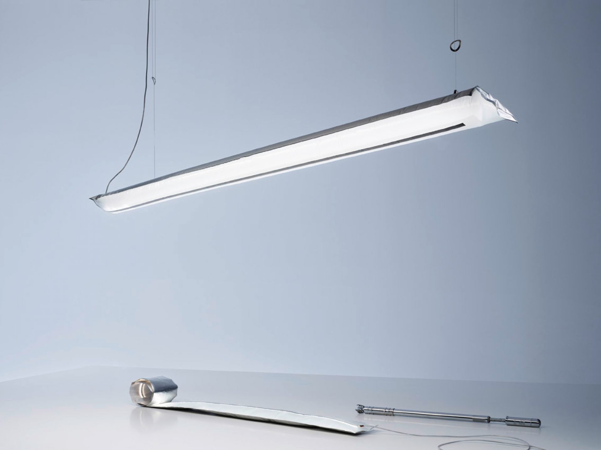 Blow Up Me Standing / hanging lamp silver Ingo Maurer