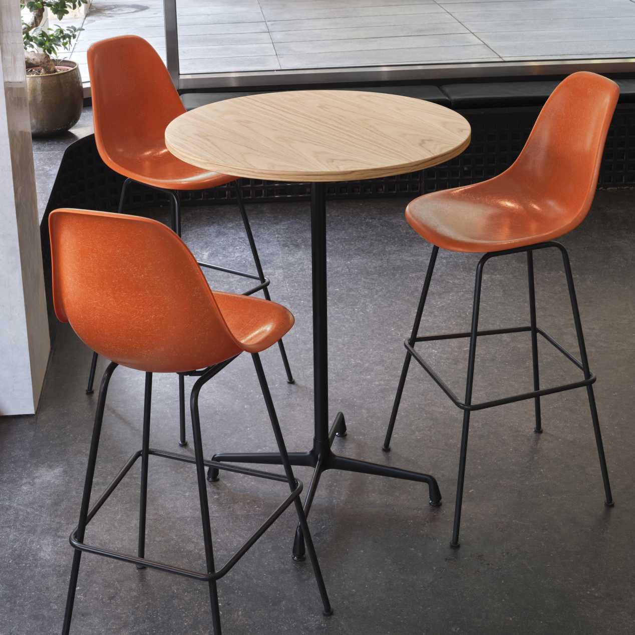 Eames Fibreglass Bar Stool High Bar Stool Vitra  