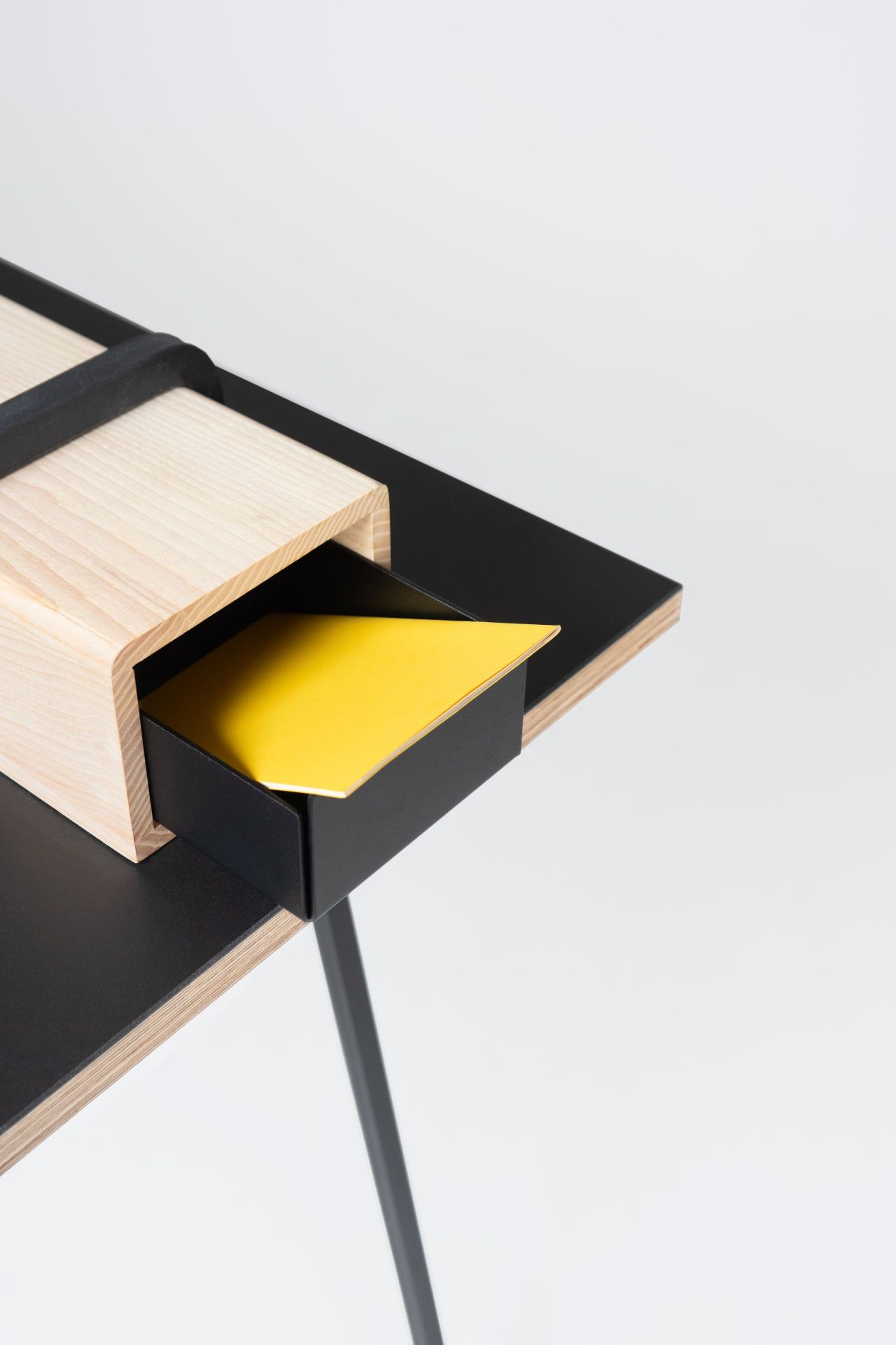 Kurt Desk Nils Holger Moormann