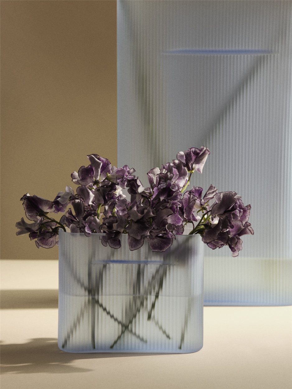 Ridge Vase Muuto Frosted glass Light blue H 35 cm Ridge Vase Muuto Frosted glass Light blue H 35 cm