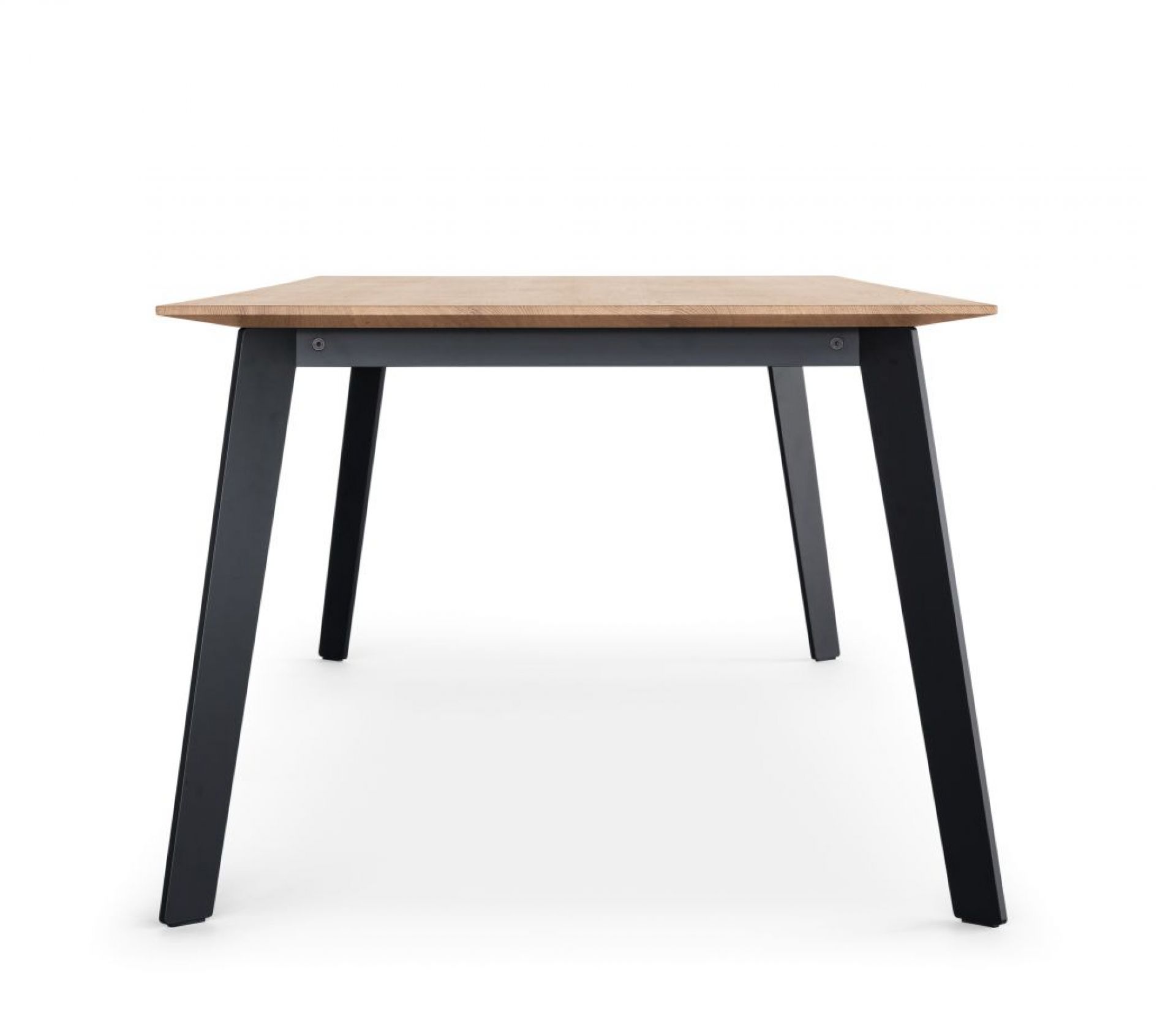 Linar Table Girsberger
