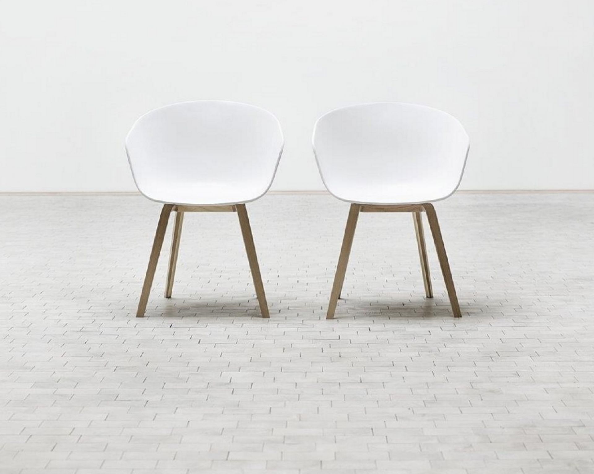 About A Chair AAC22 / AAC 22 Stuhl Hay-Weiß About A Chair AAC22 / AAC 22 Stuhl Hay-Weiß