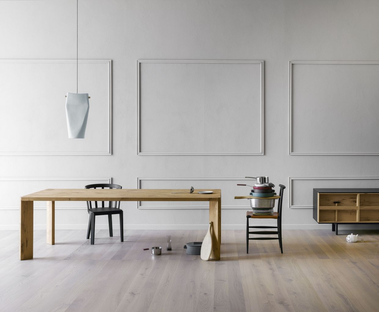 Manero Dining Table Miniforms