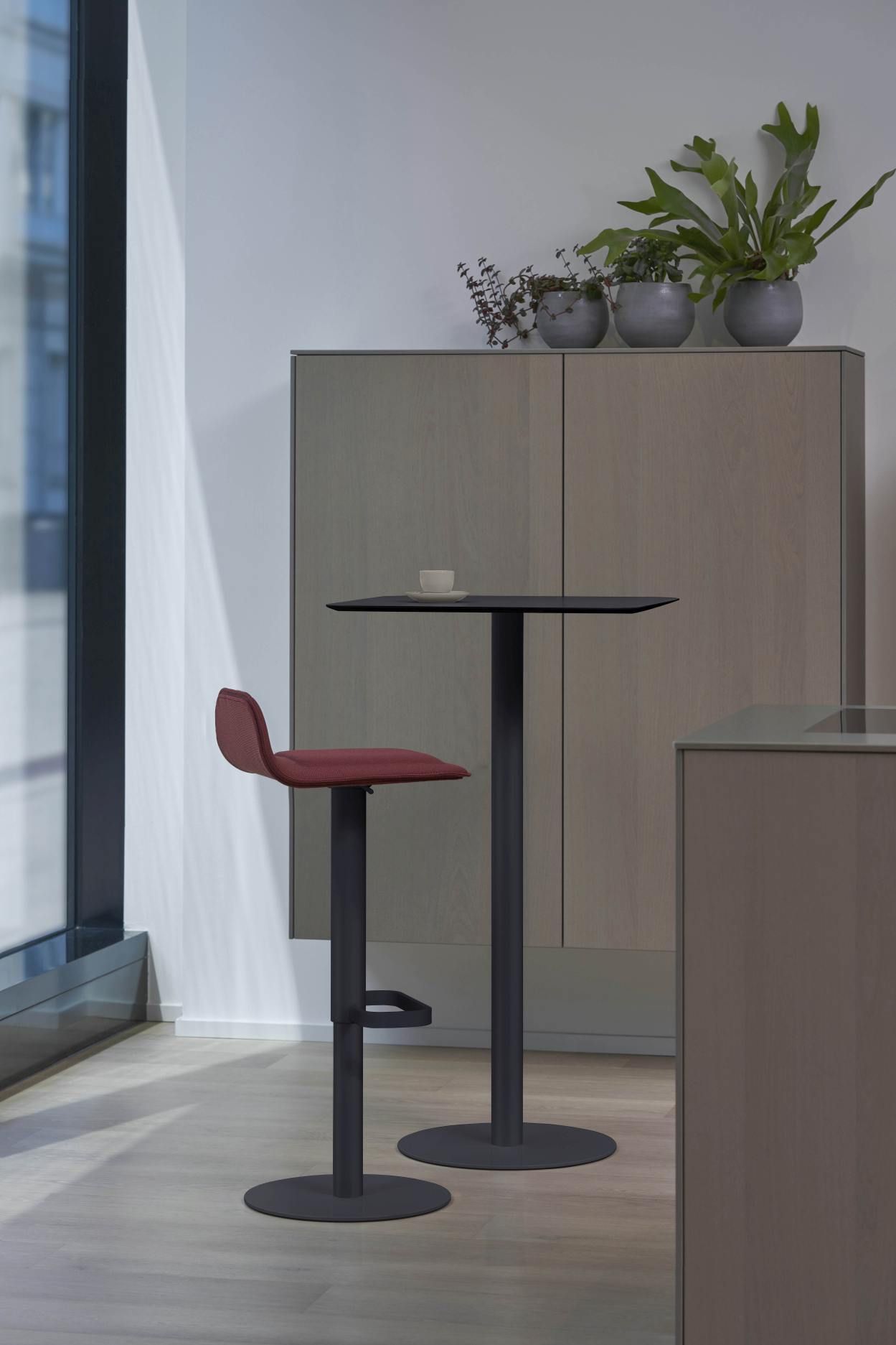 ED 105 Indoor bar table Moree