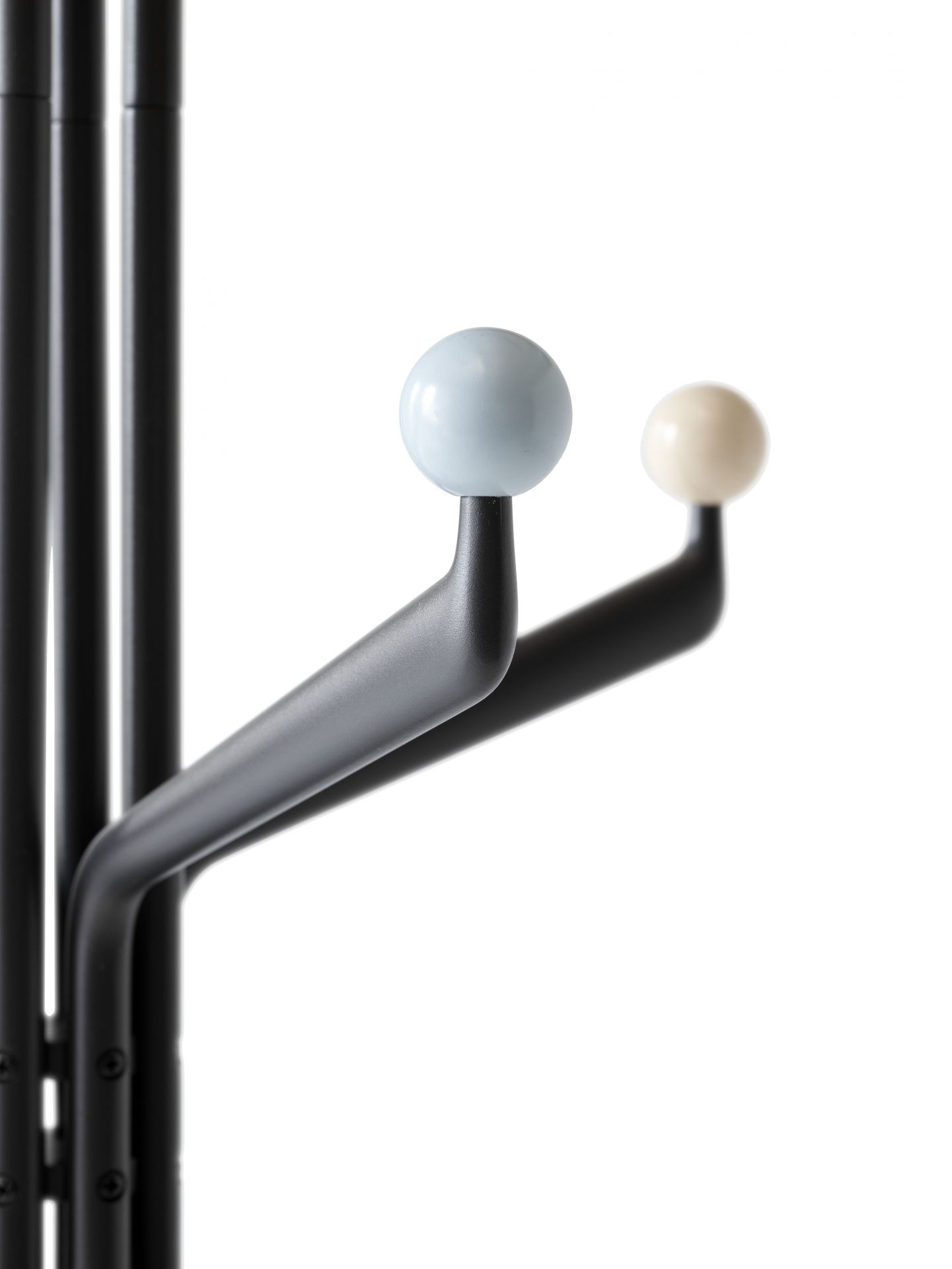 Capture SC77 Coat rack AndTradition