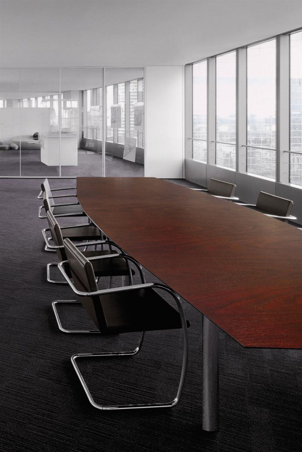 Brno Tubular Chair Round Tube Knoll International