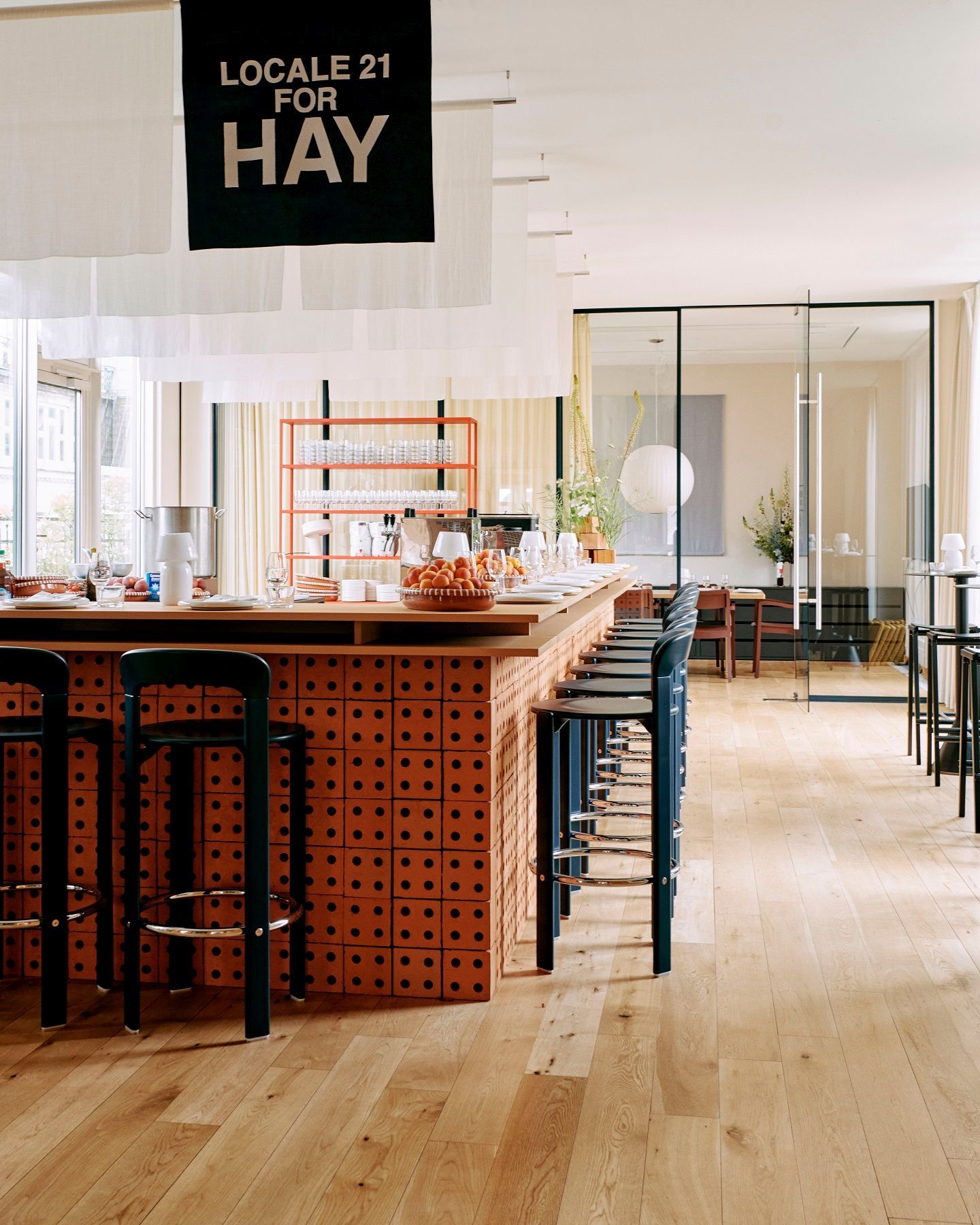 Rey Barstool Bar Stool H97cm Hay