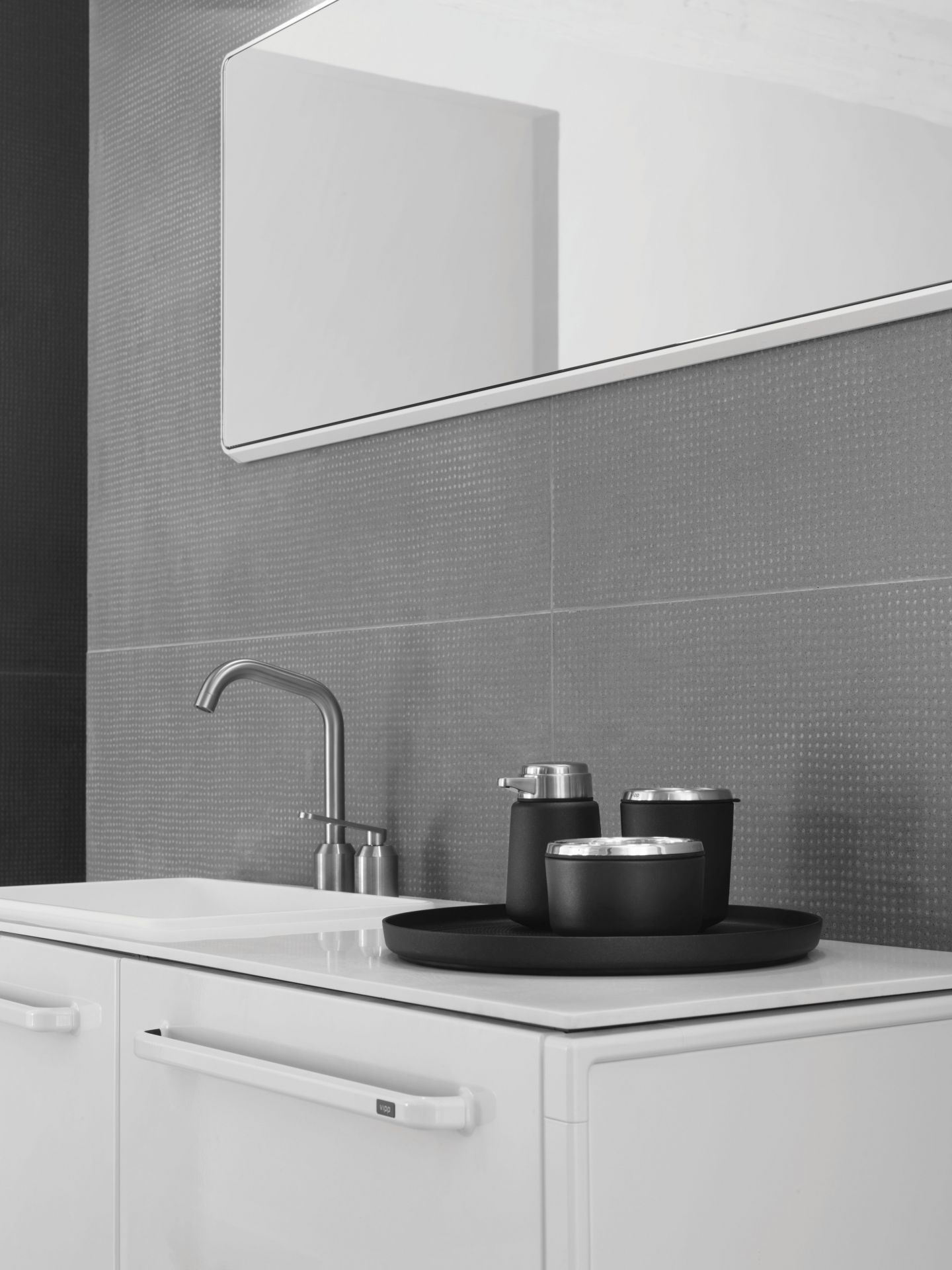 Toothbrush holder Vipp SINGLE PIECES