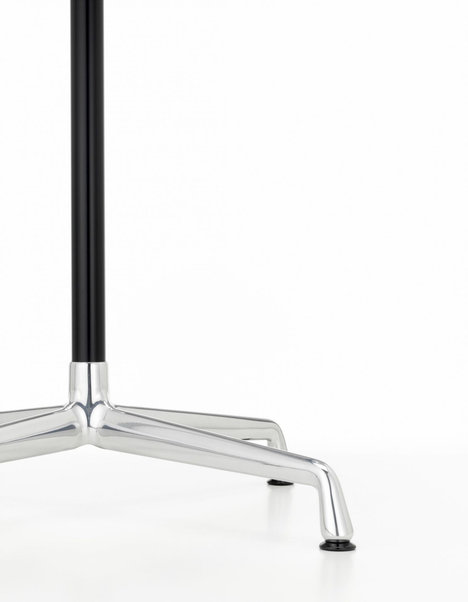 Eames Contract Table Square Vitra