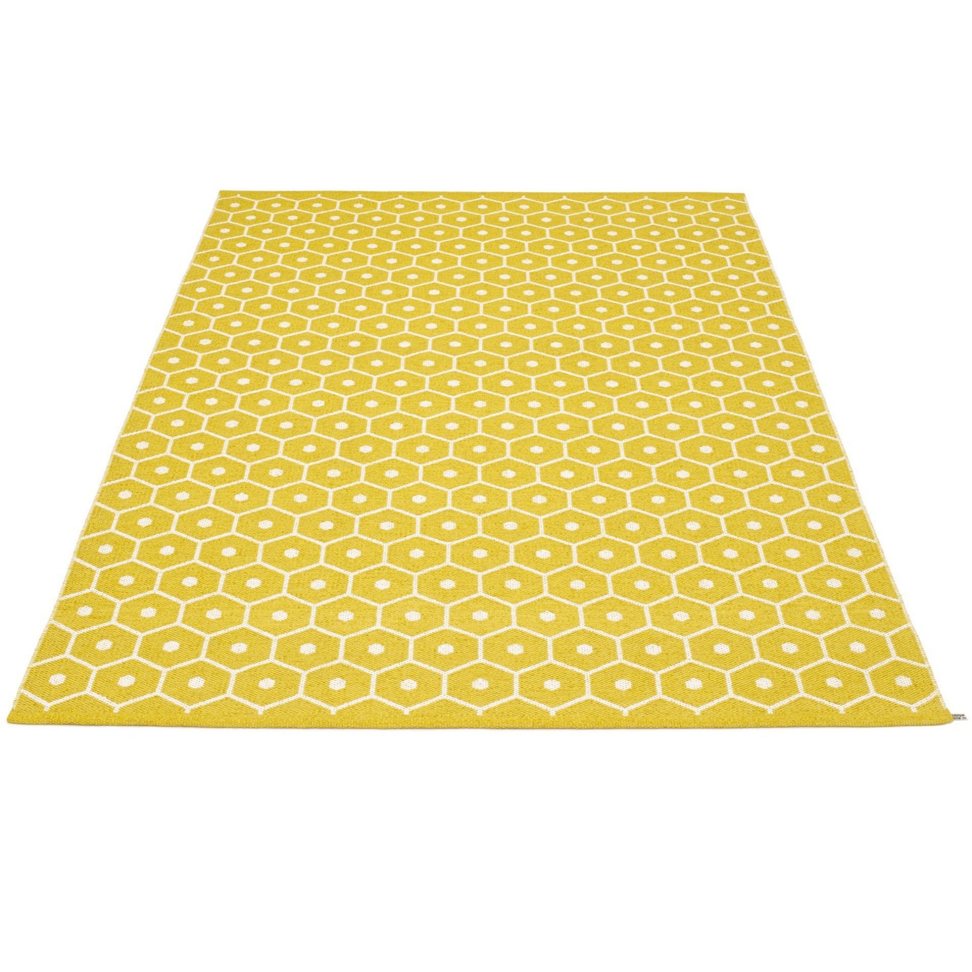 Honey Plastic Carpet 180x260 cm Pappelina