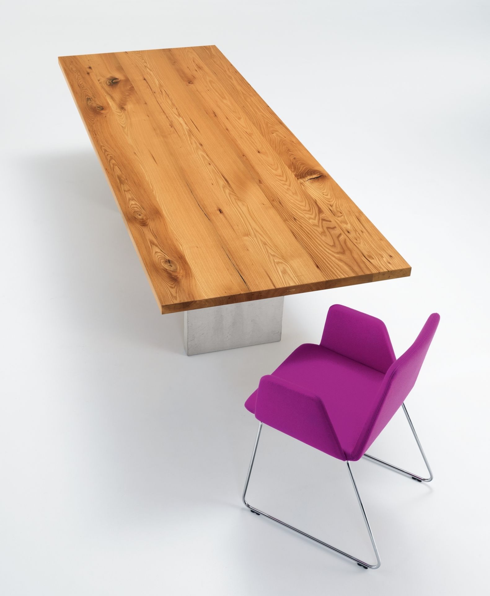 Henry extending table Girsberger