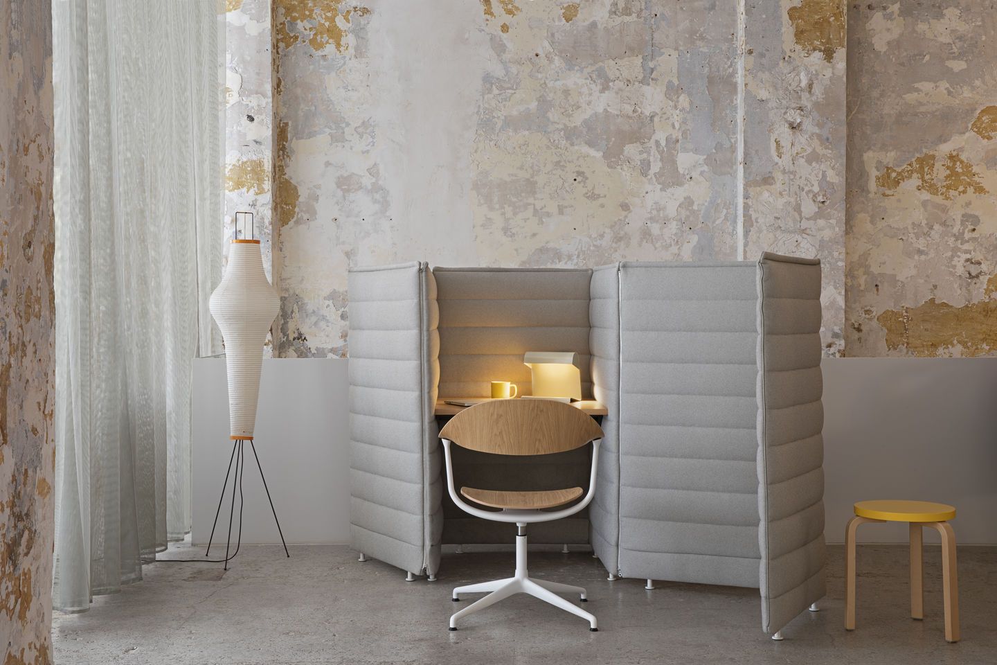Mynt back and seat Plywood office swivel chair Vitra