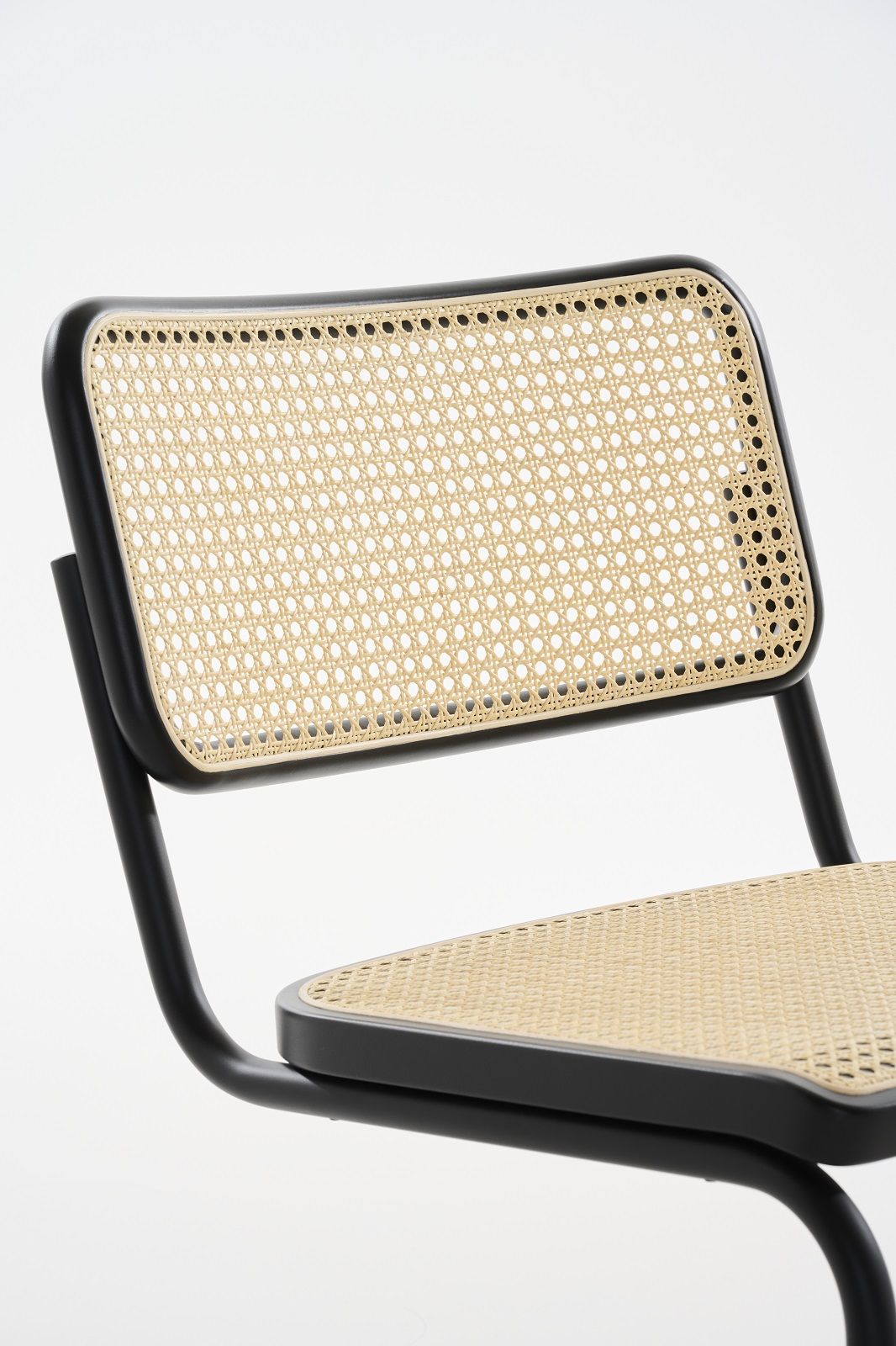 S 32 VL Lounge Chair Thonet armchair