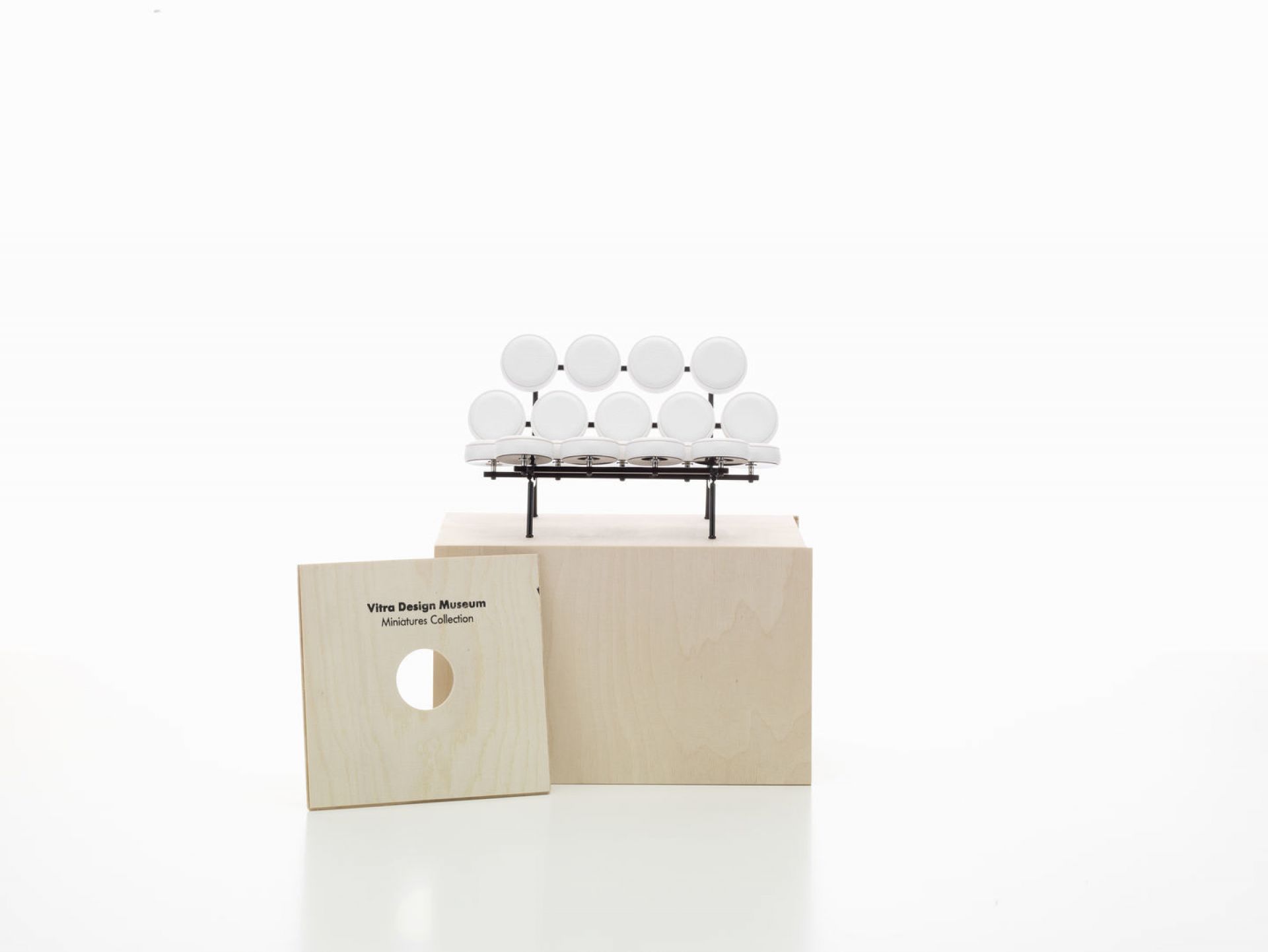 Marshmallow Sofa [1956] miniature Vitra