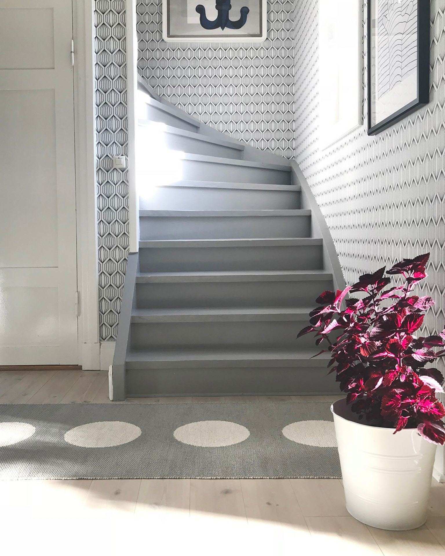 Vera Plastic Carpet 70x150 cm Pappelina Black