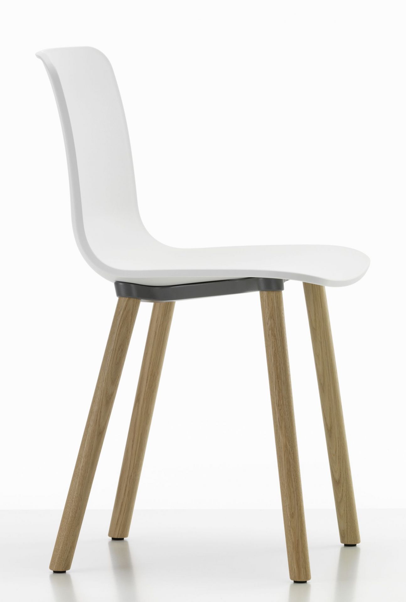 Hal RE Wood Chair Vitra