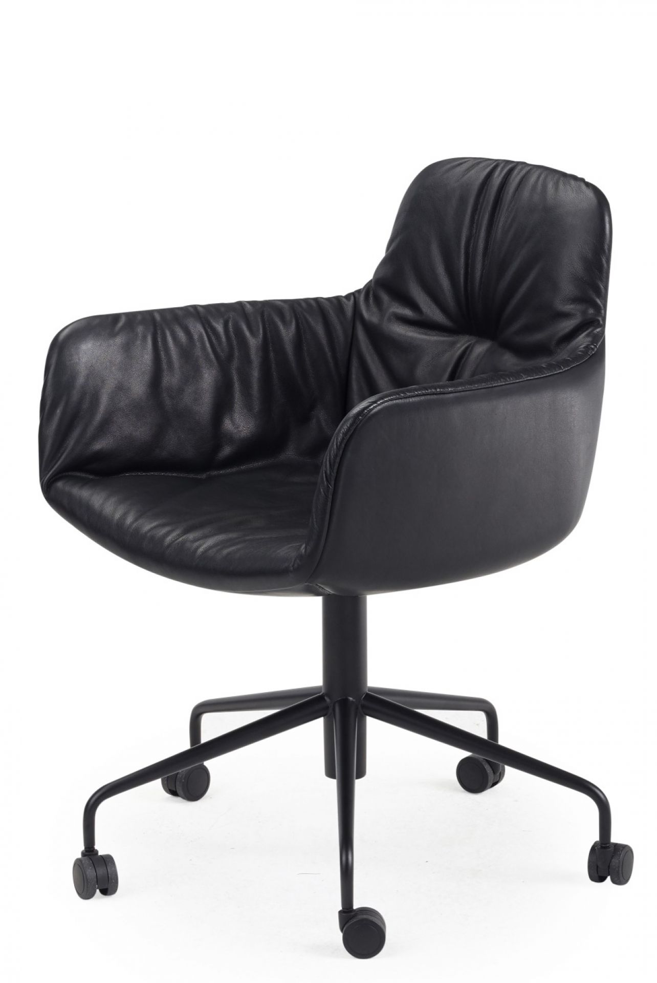 Leya chair armrest high Freifrau Manufaktur