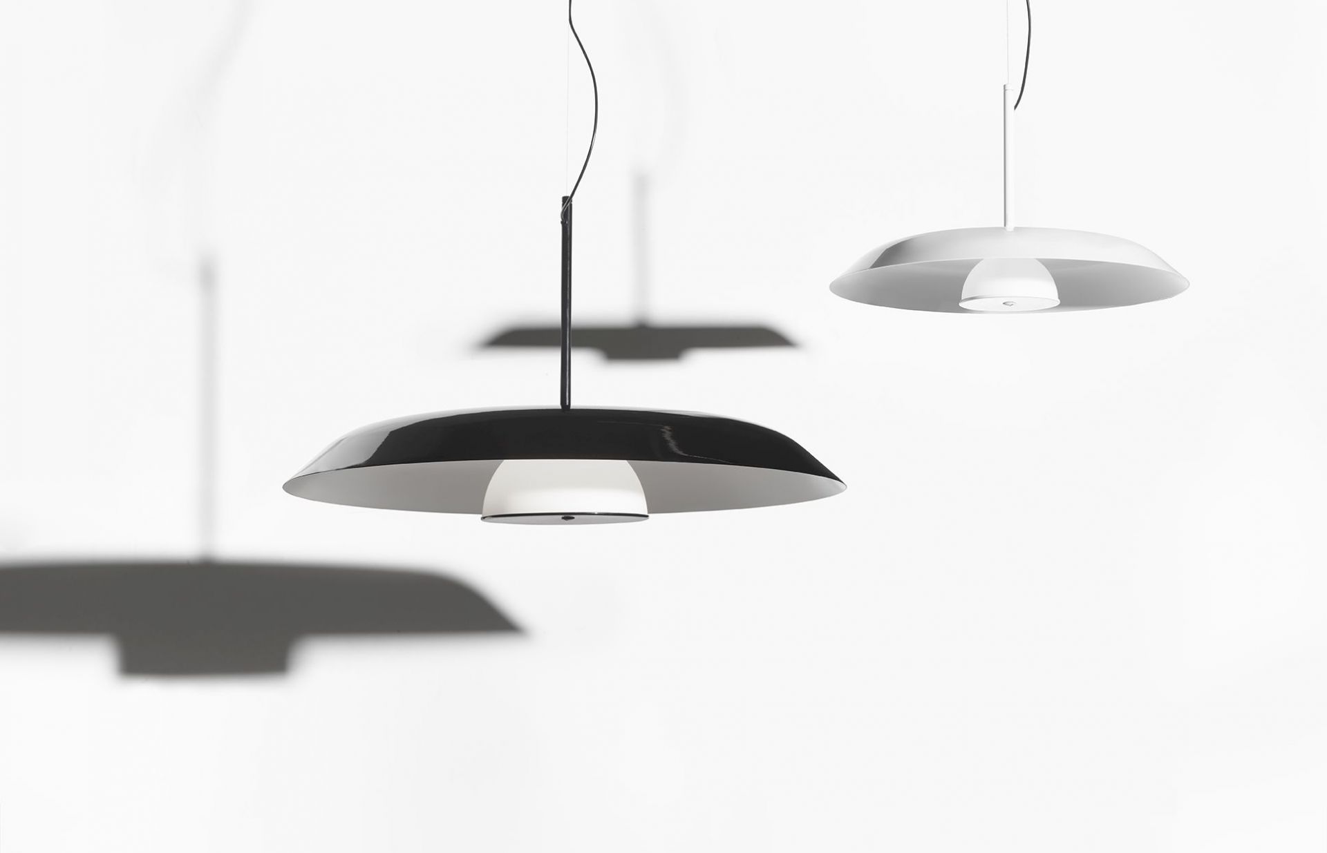 Iride 879 pendant light Ø85cm Oluce