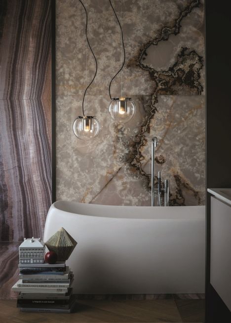 The Globe pendant light 828 Oluce