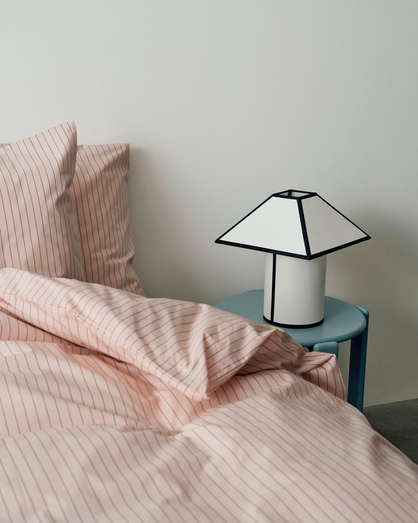 Ava Pyramid Table Lamp Table lamp Hay