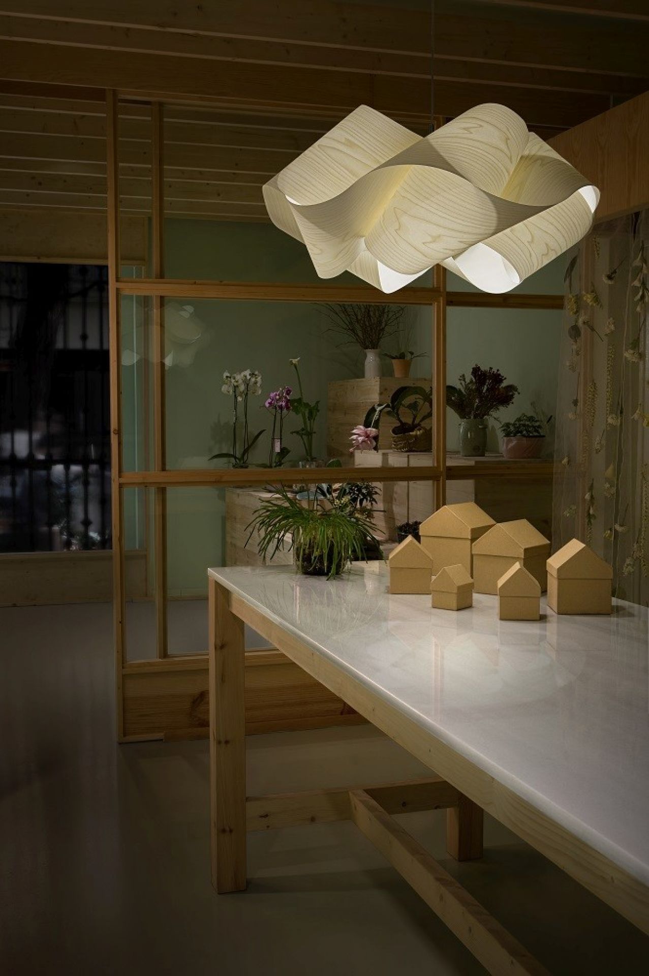 Swirl pendant light small ELFENBEINWEISS / SUSPENSION NICKEL LZF Lamps SINGLE PIECES