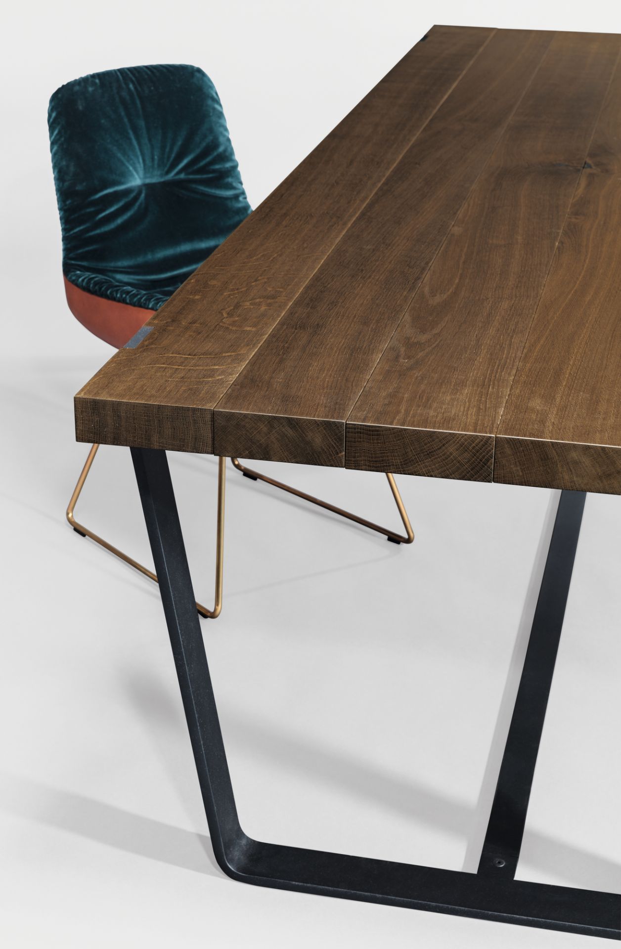 BB 11 Clamp table smoked oak Janua