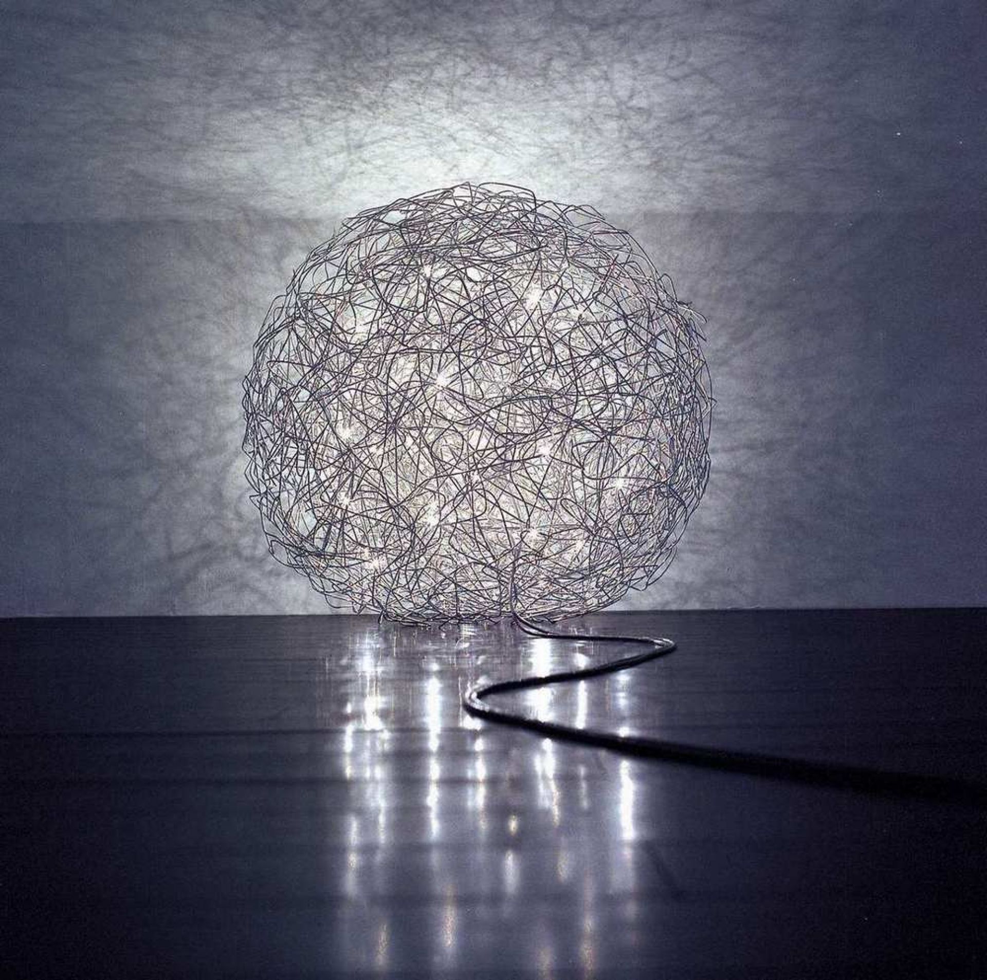 Fil de Fer floor lamp Catellani & Smith
