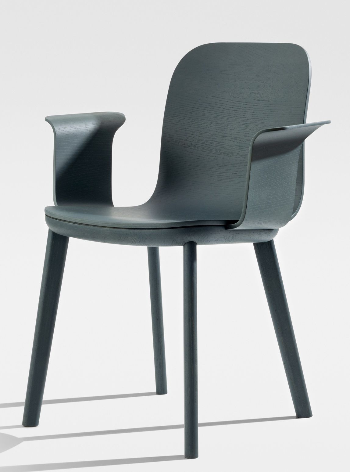 Aeon Comfort Chair armchair Zeitraum Aeon Comfort Chair armchair Zeitraum