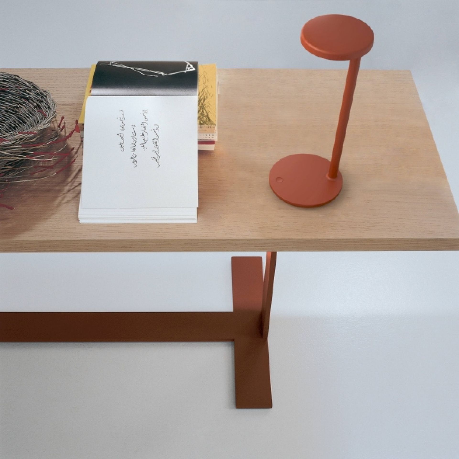 Oblique Table lamp Flos