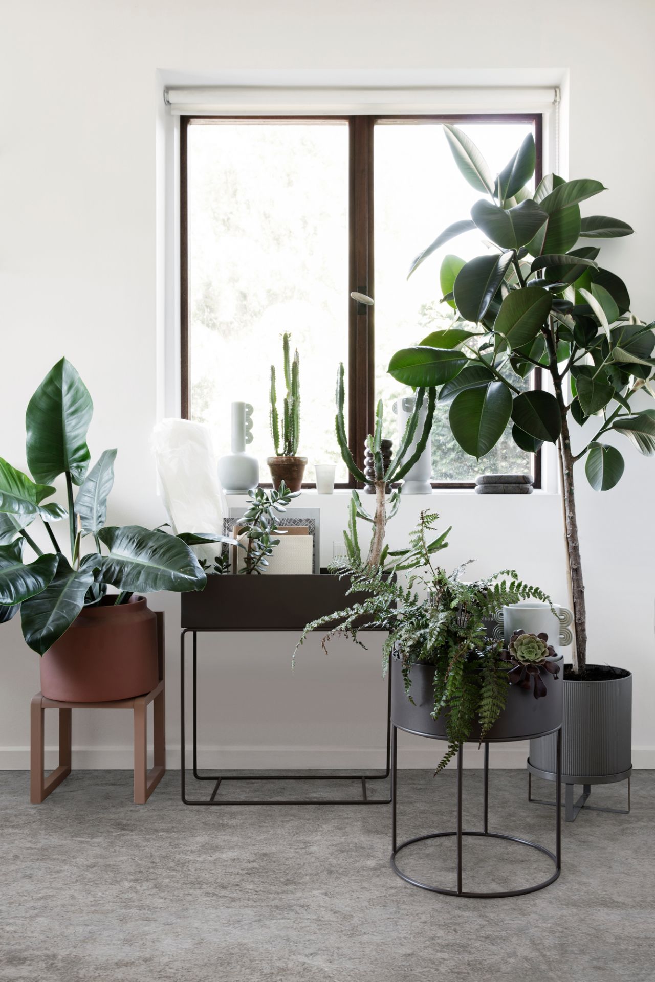 Bau Flower Pot Large Ferm Living Black