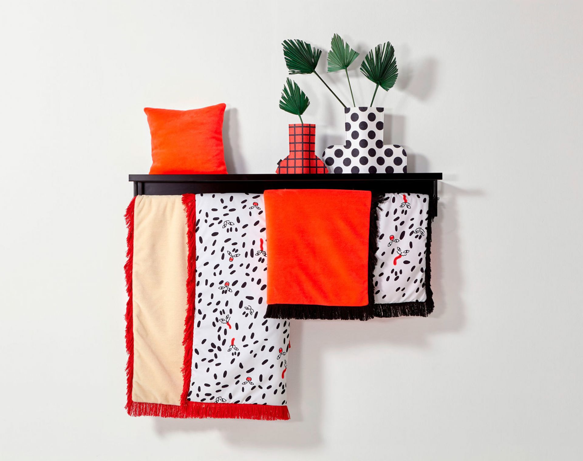 Tápame Mucho Wild Dots size S blanket Sancal